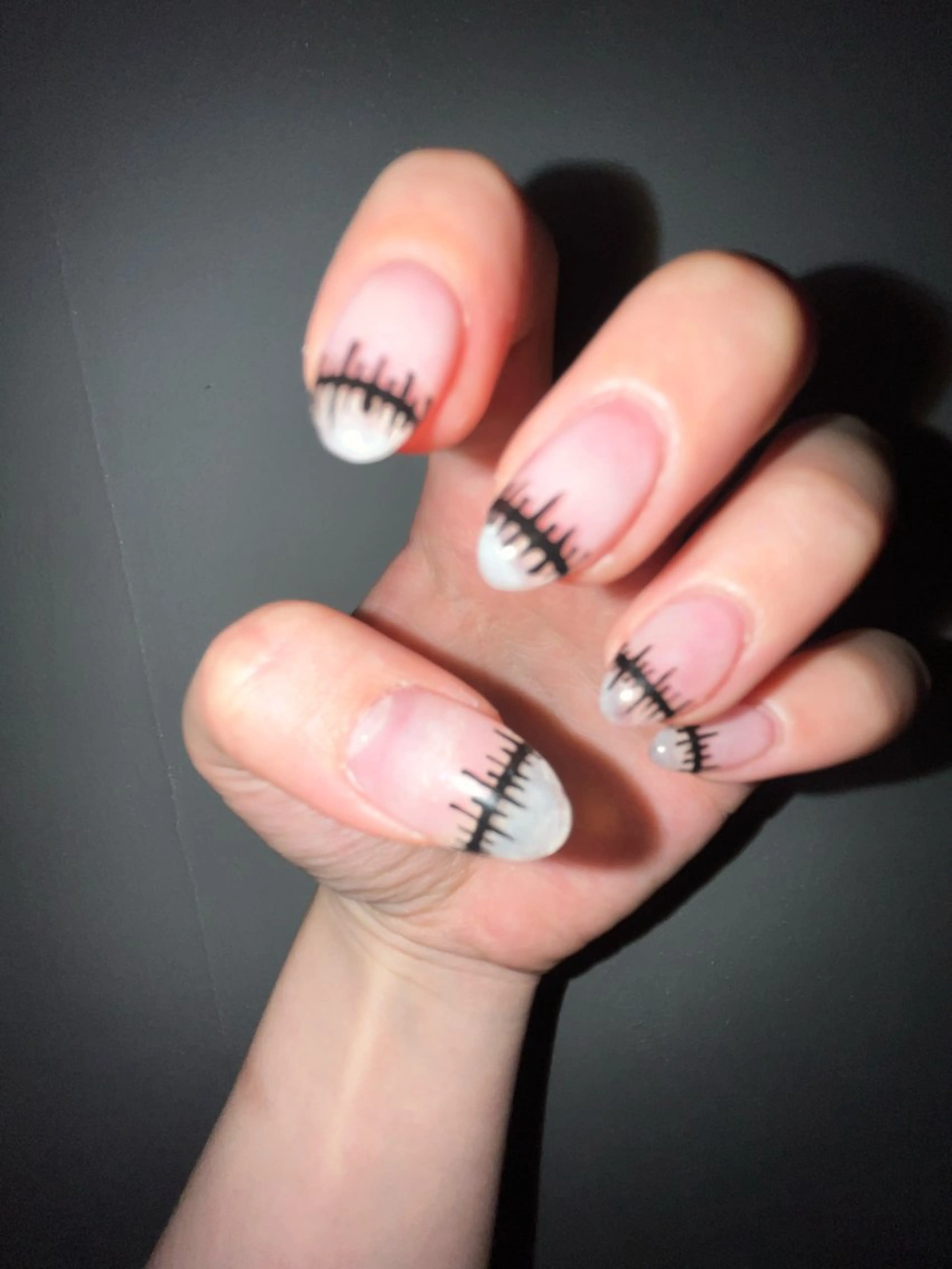 ネイル 文 /個性派ネイルのネイルデザイン