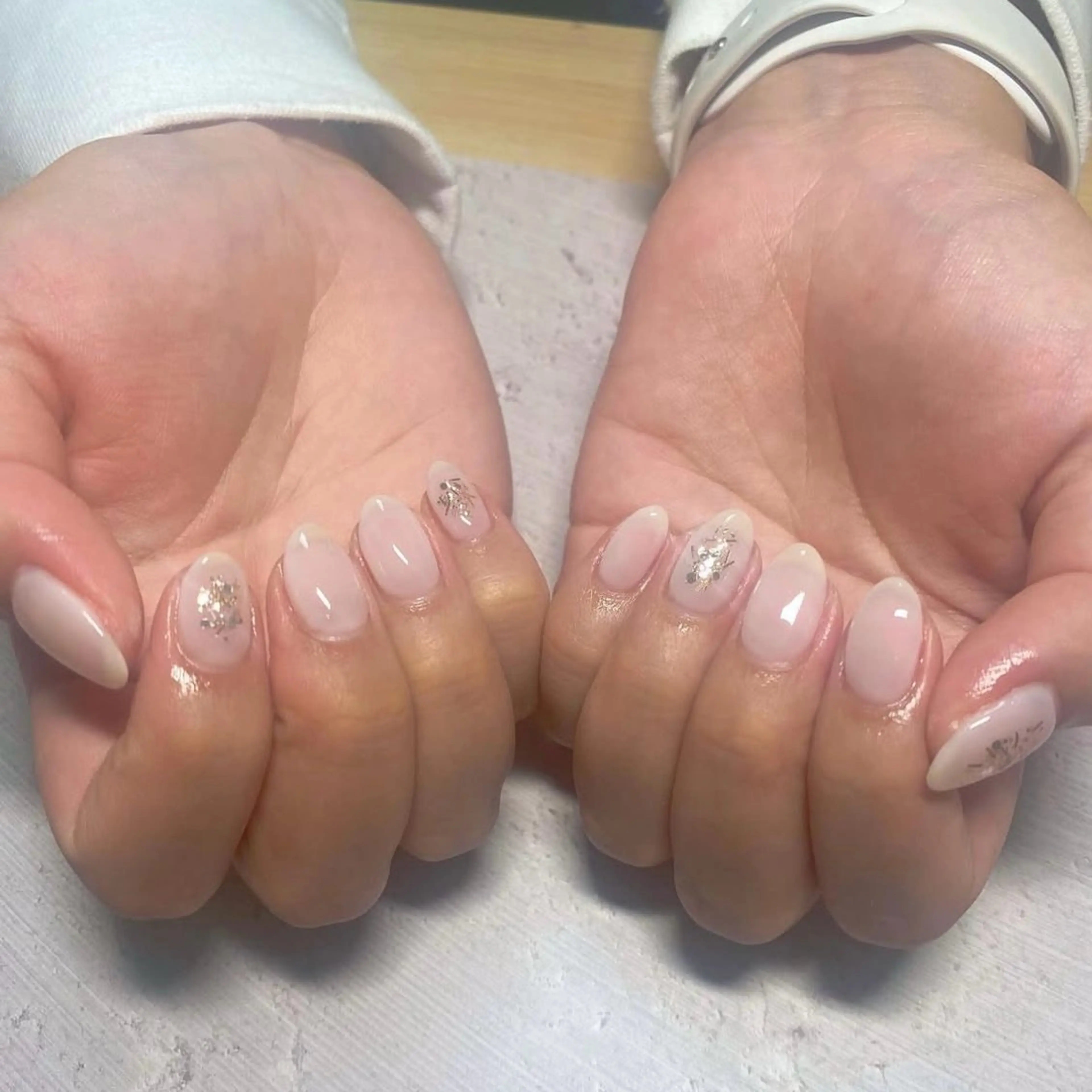 【ハンド】 【オフ込み】4本何でも付け放題ネイルの写真