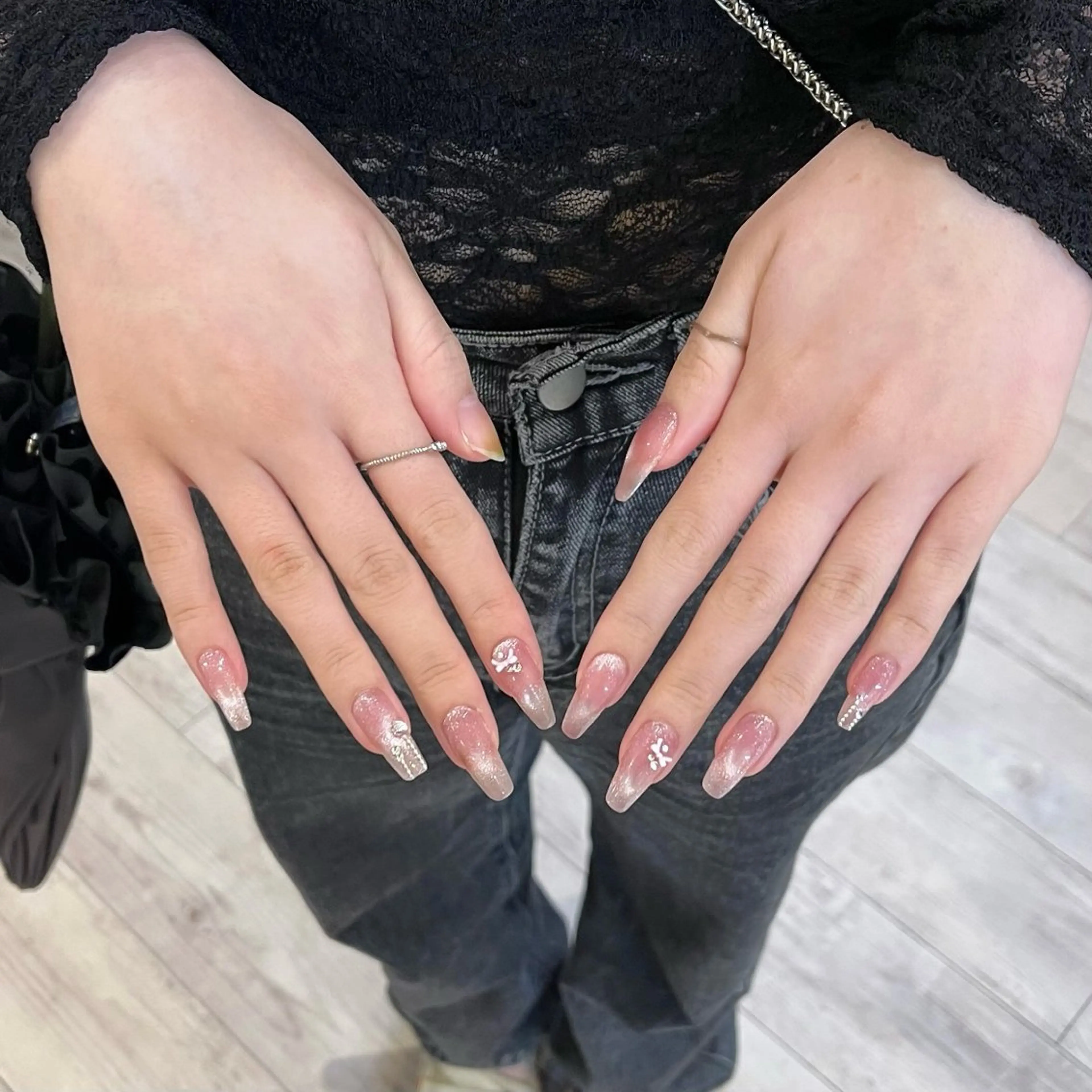 ネイル 甲斐 琴音のネイルデザイン