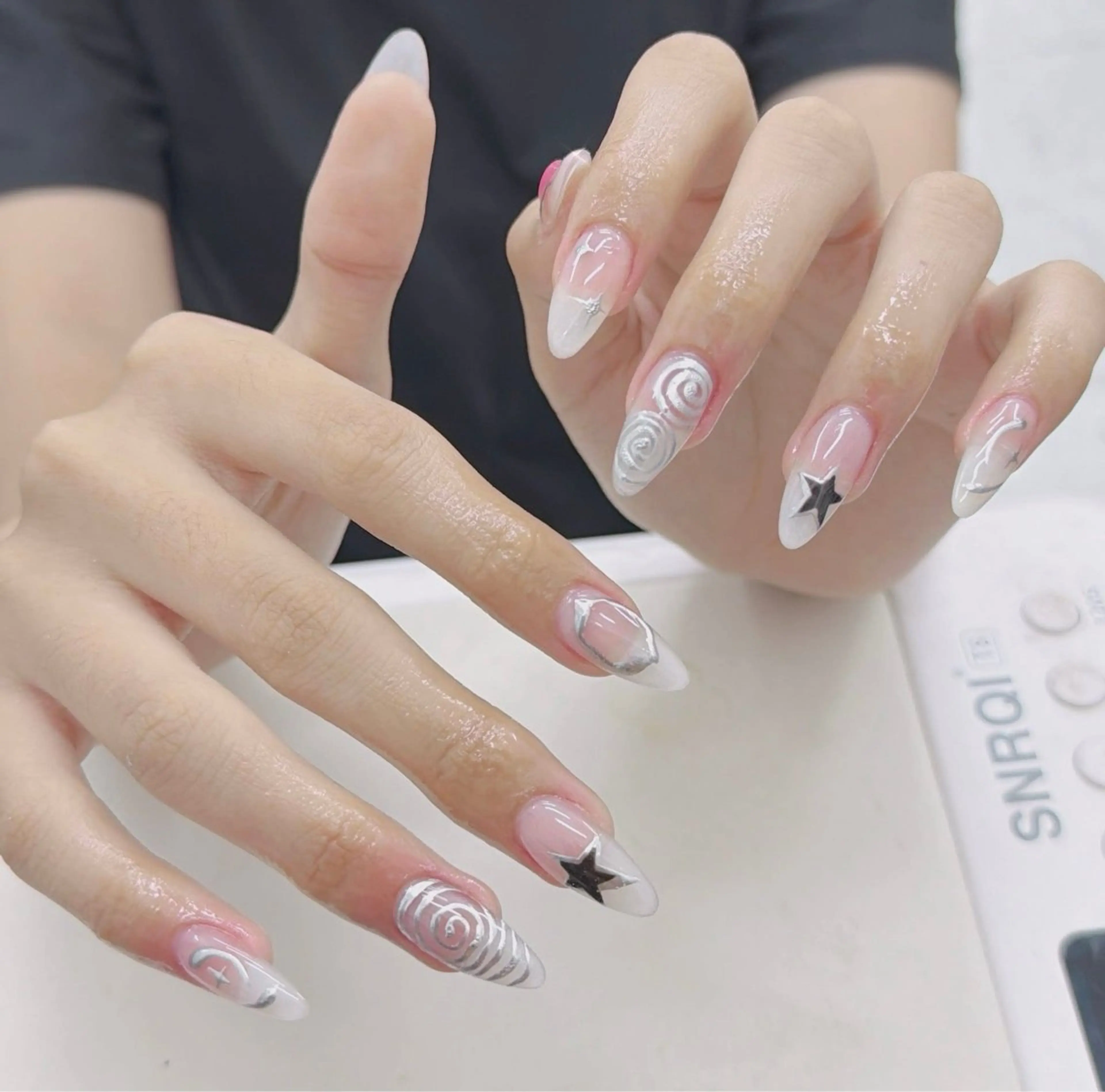ネイル ハンドネイル ヒナネイルサロン所属・Hina ネイルサロンのネイルデザイン