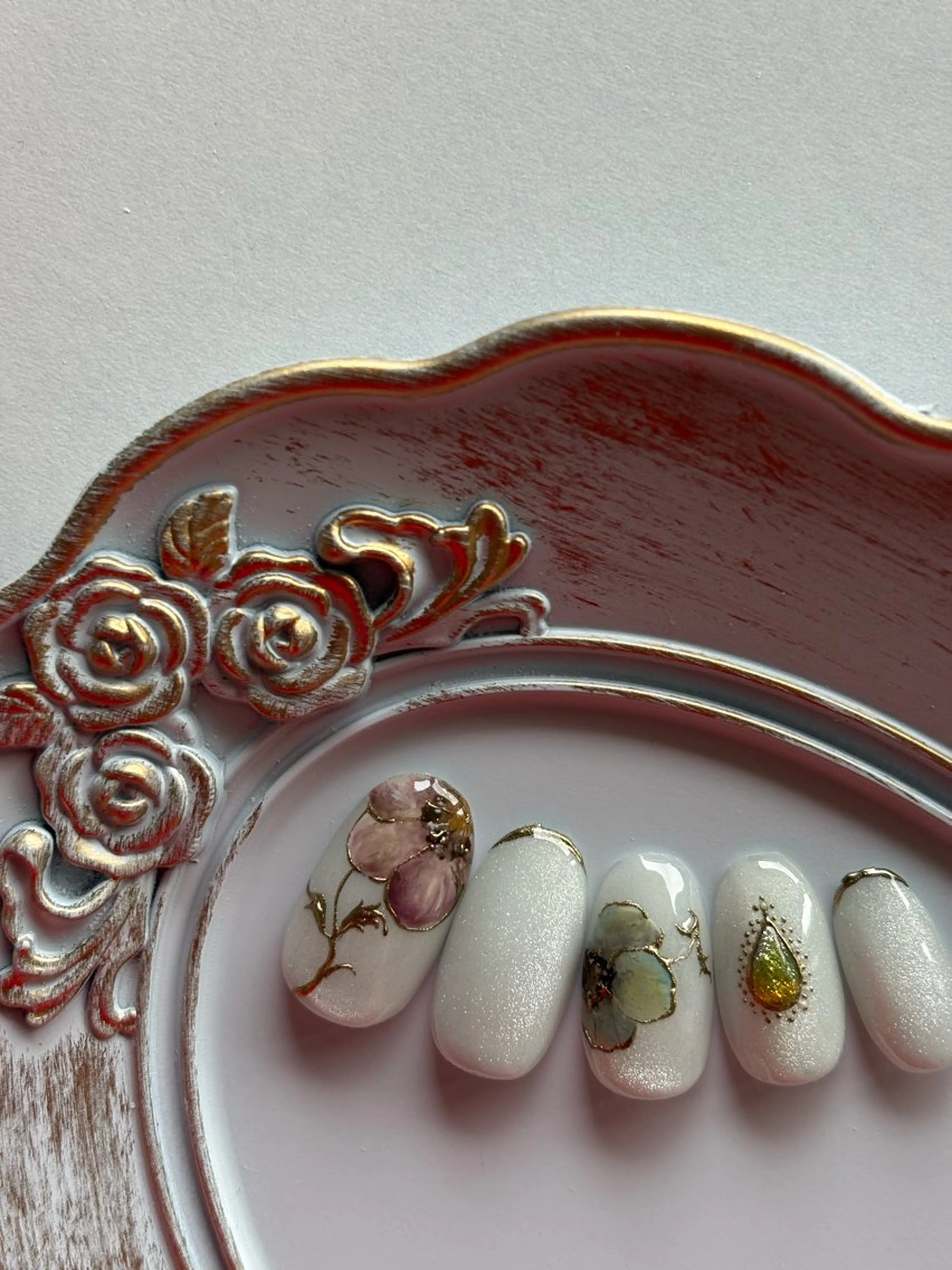 ネイル ハンドネイル FIORITURA Maikoのネイルデザイン