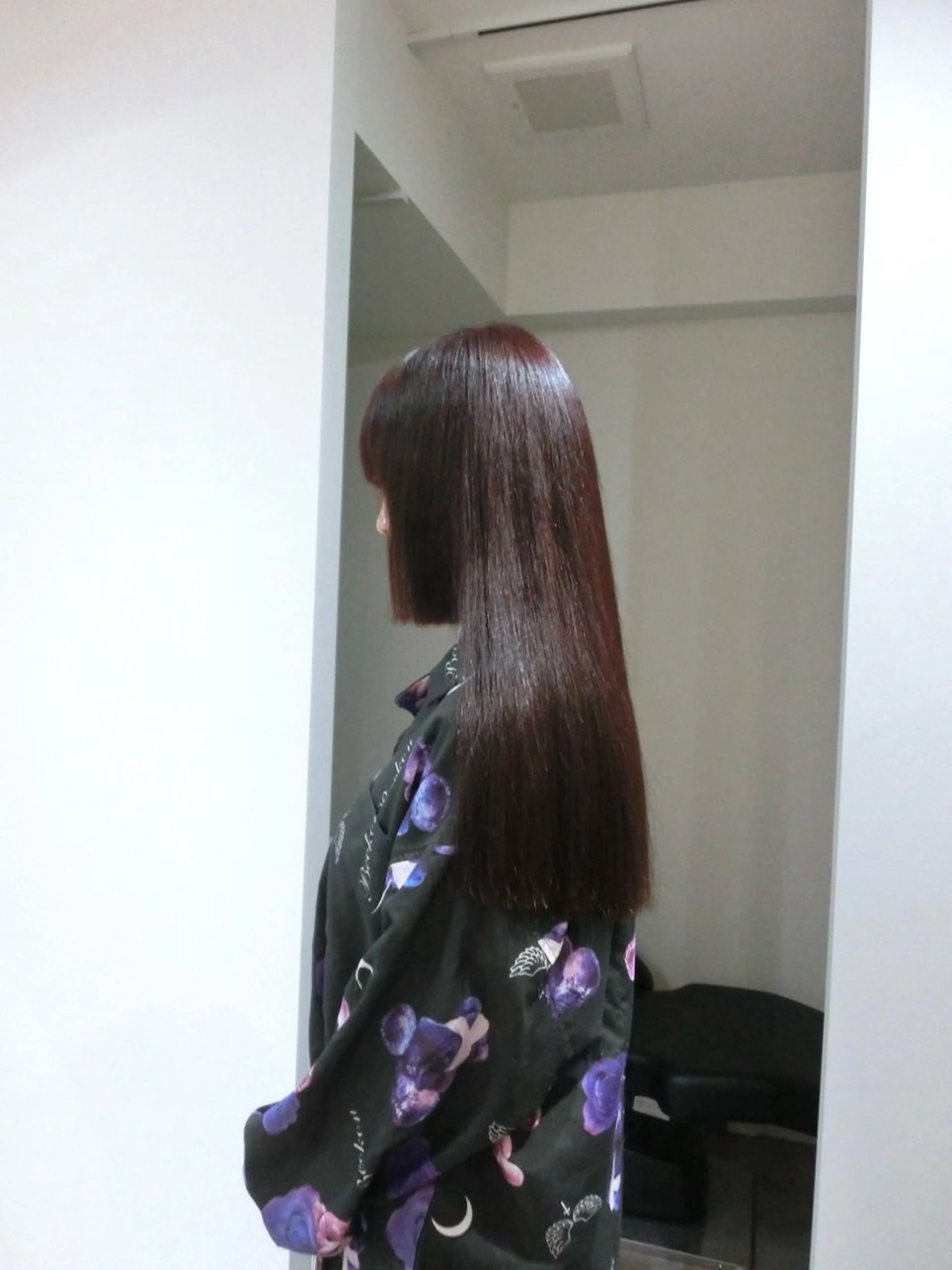 ロング カラー newi remi🖤のヘアスタイル