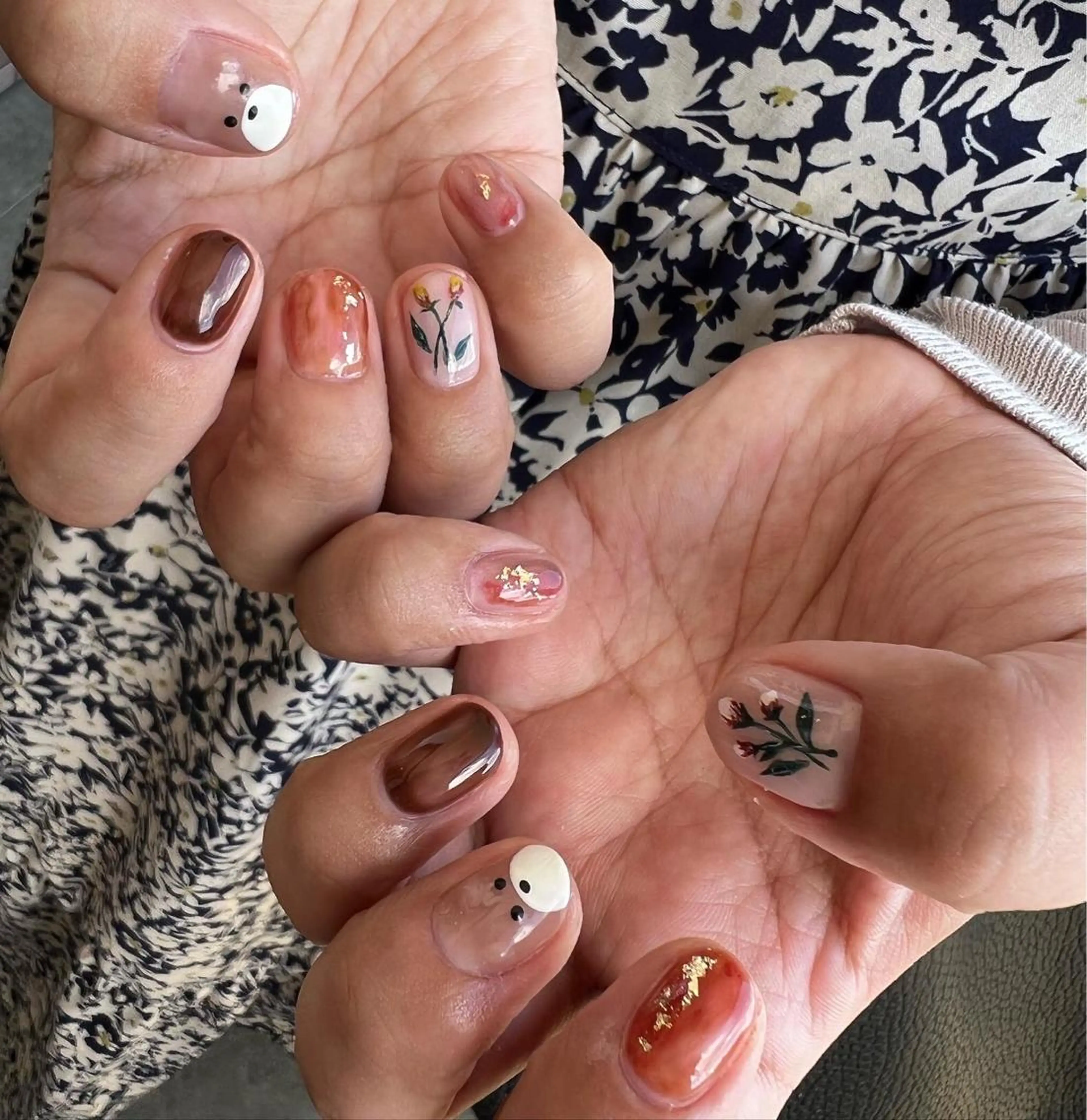 ネイル 黒葛原 めぐみのネイルデザイン