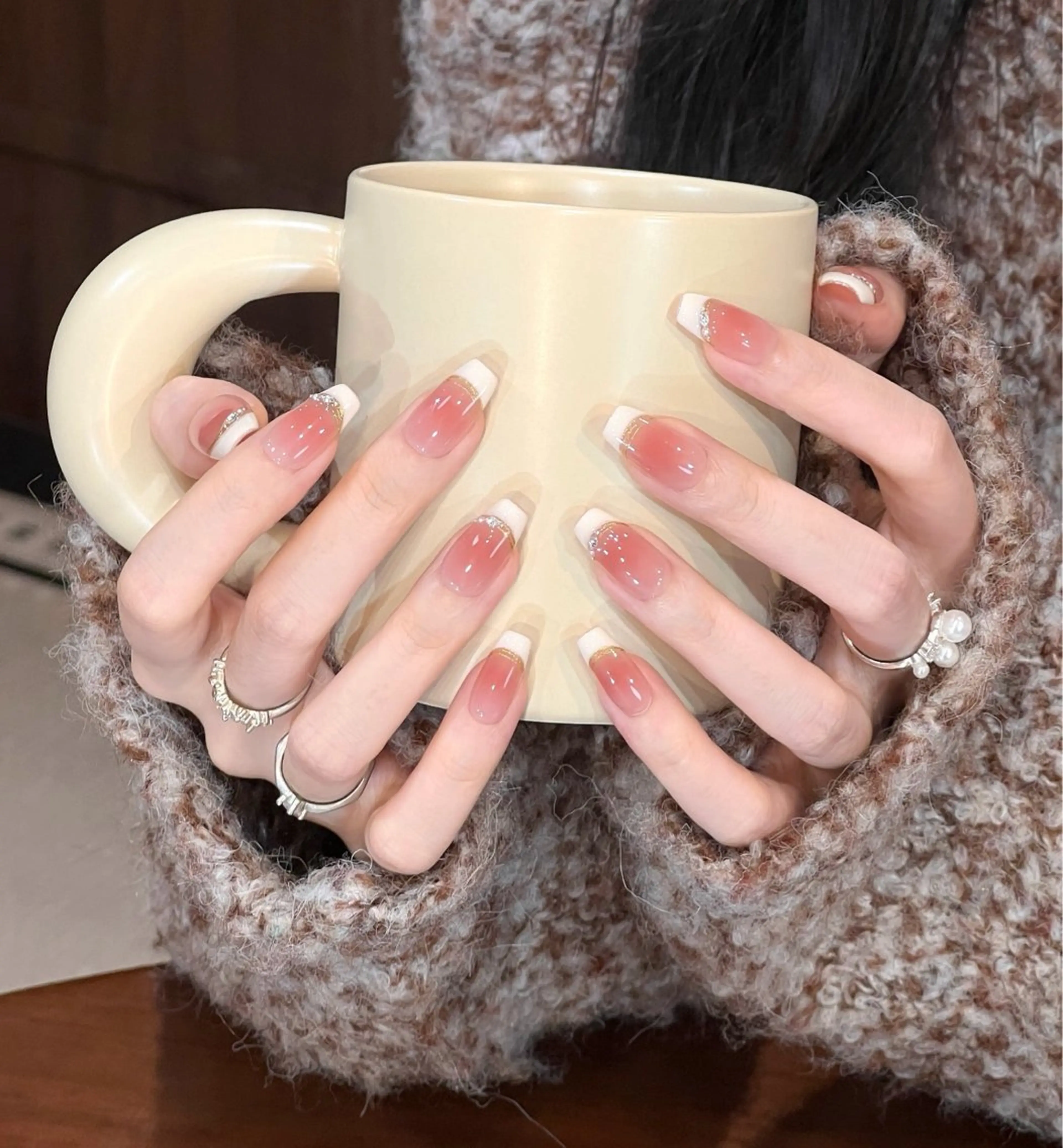 ネイル ETELUNA Nail 銀座店【パラジェル/フィルイン/チップスカルプ/マグネット/ニュアンス】所属・周 テイのネイルデザイン