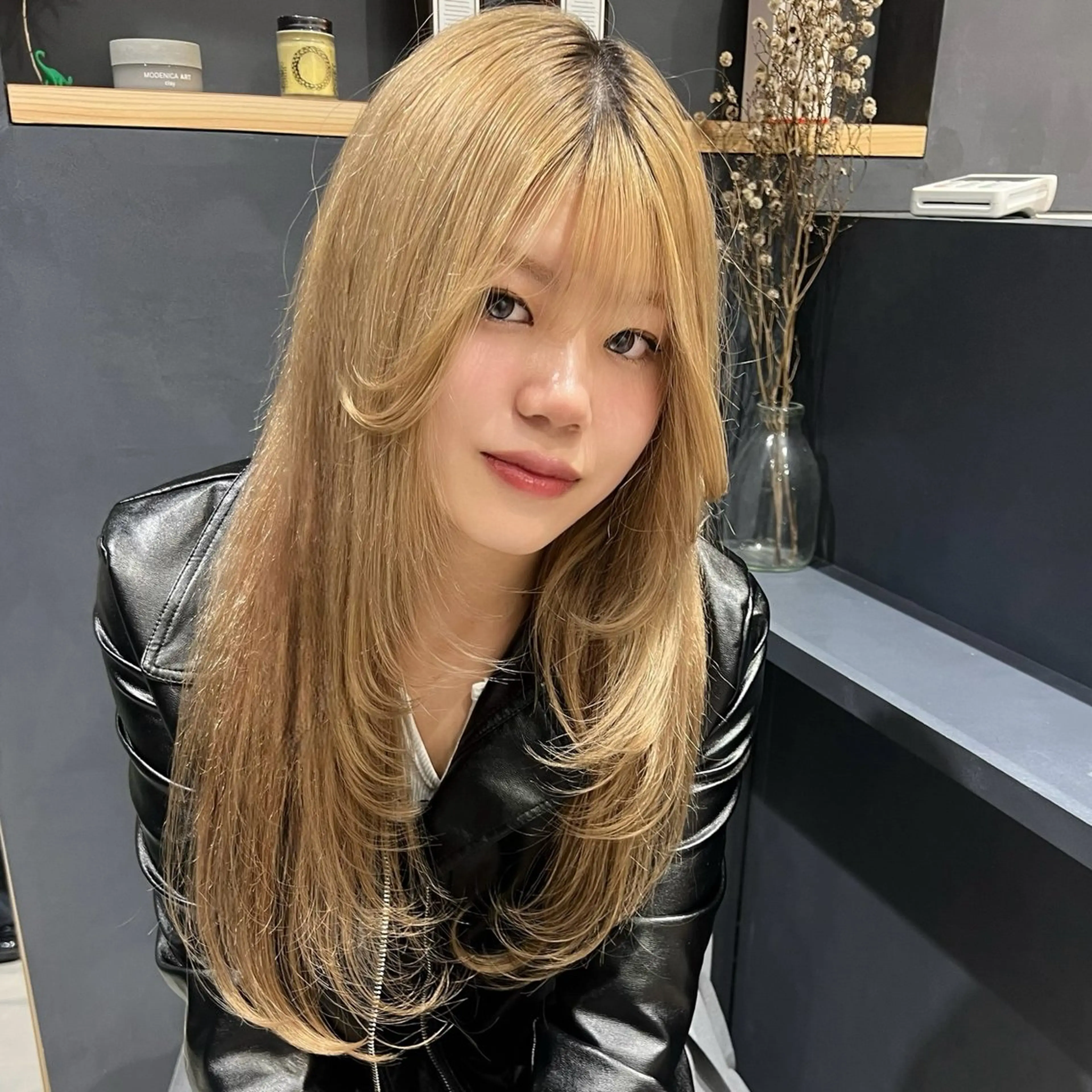 ロング シースルーバング カット ヘアカラー AI TOKYO　S所属・mizuki 【韓国レイヤー】のヘアスタイル