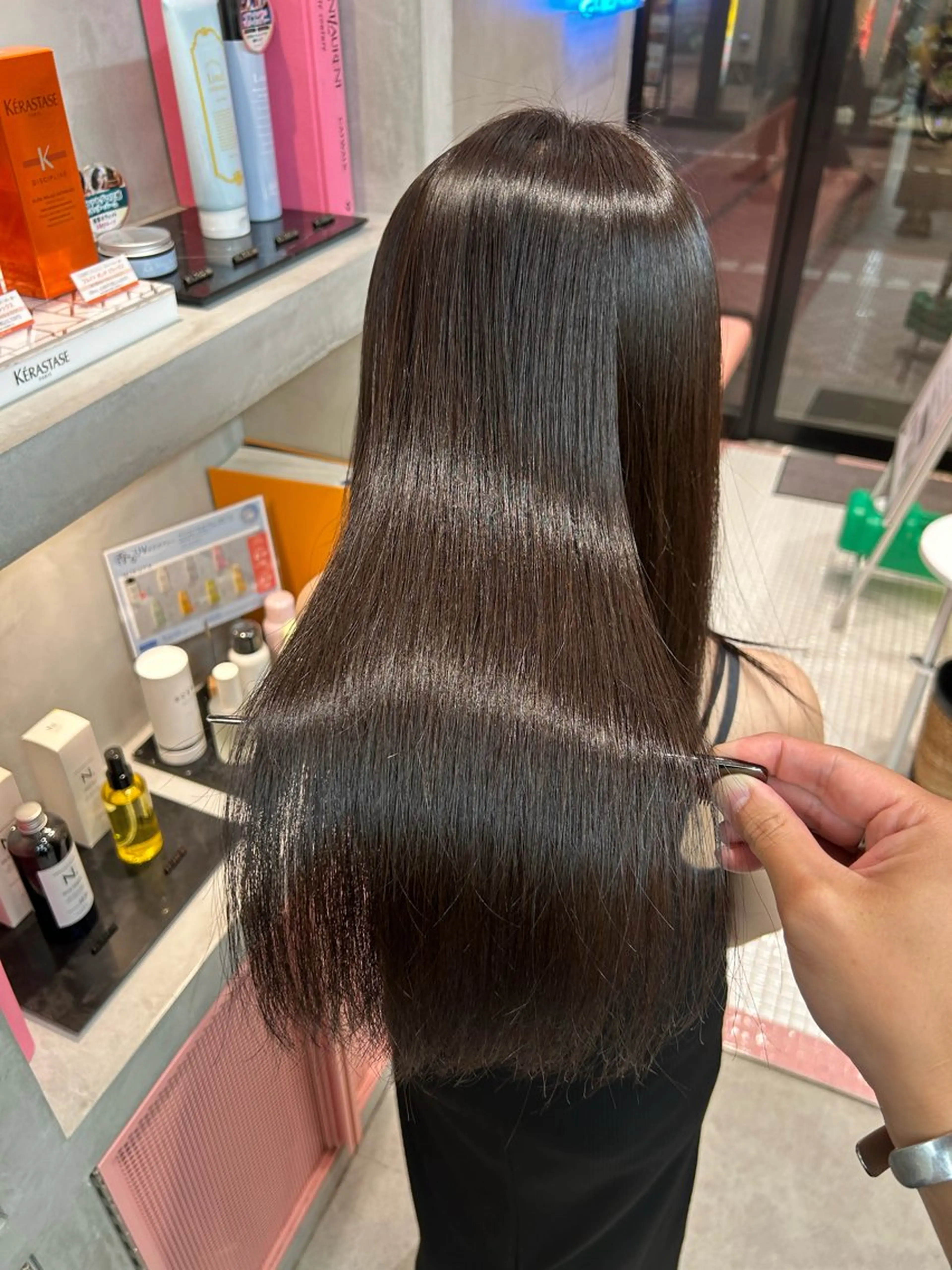 【髪質改善♪】カット✂️+艶髪縮毛矯正🌿+3stepトリートメント✨️の写真