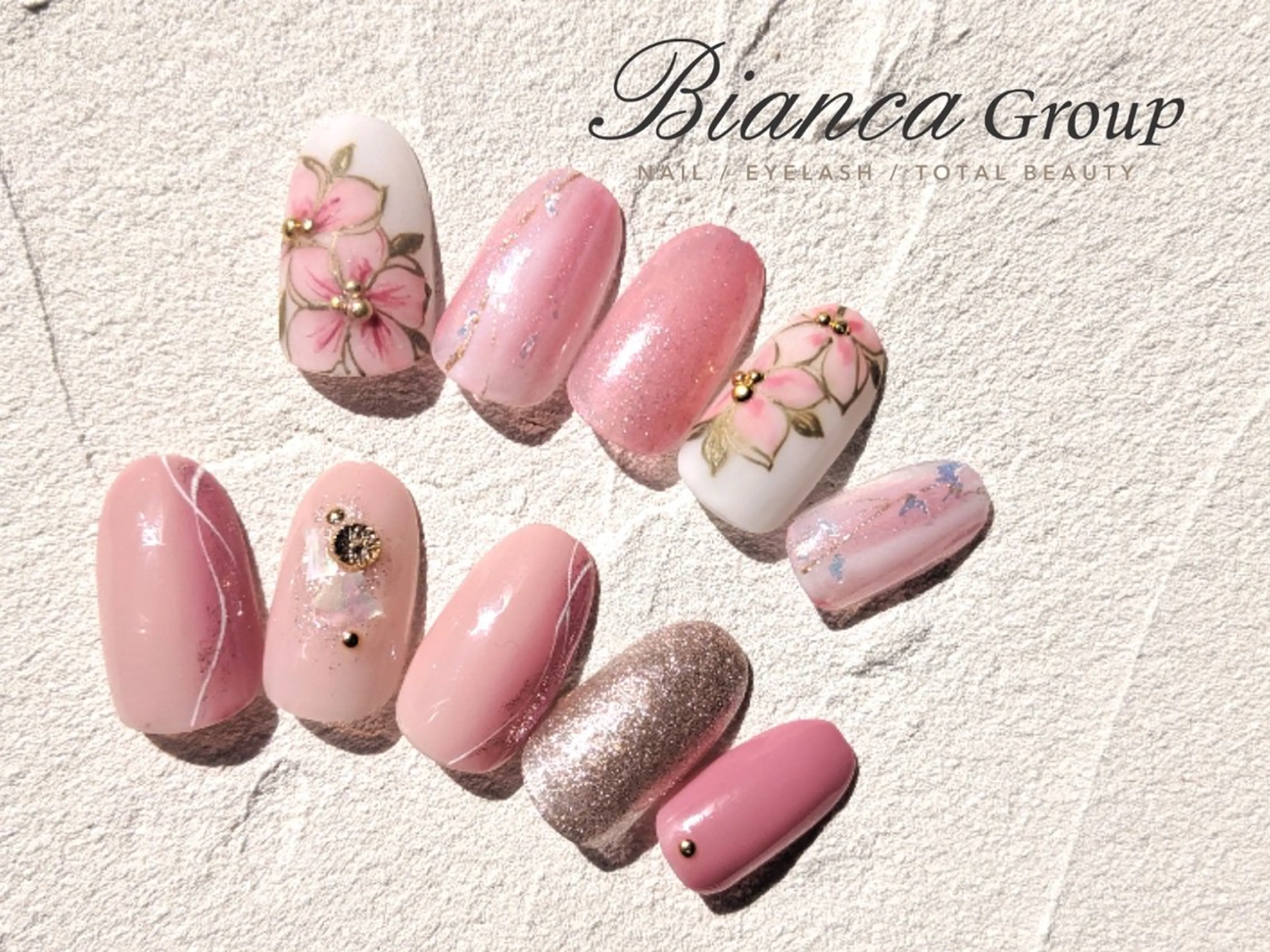 ネイル BIANCA Ouchidaのネイルデザイン