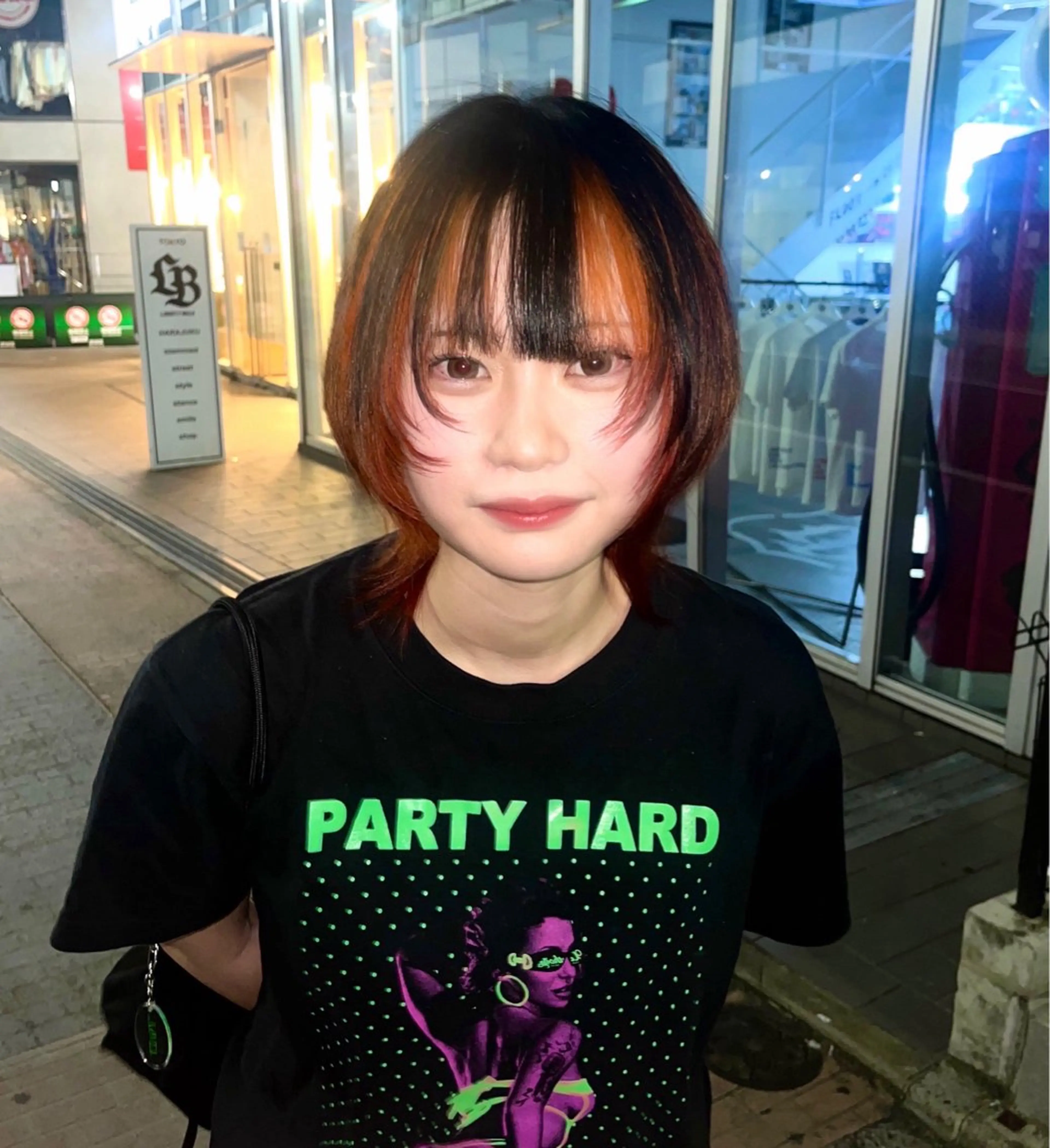 カラー 山浦 那奈のヘアスタイル