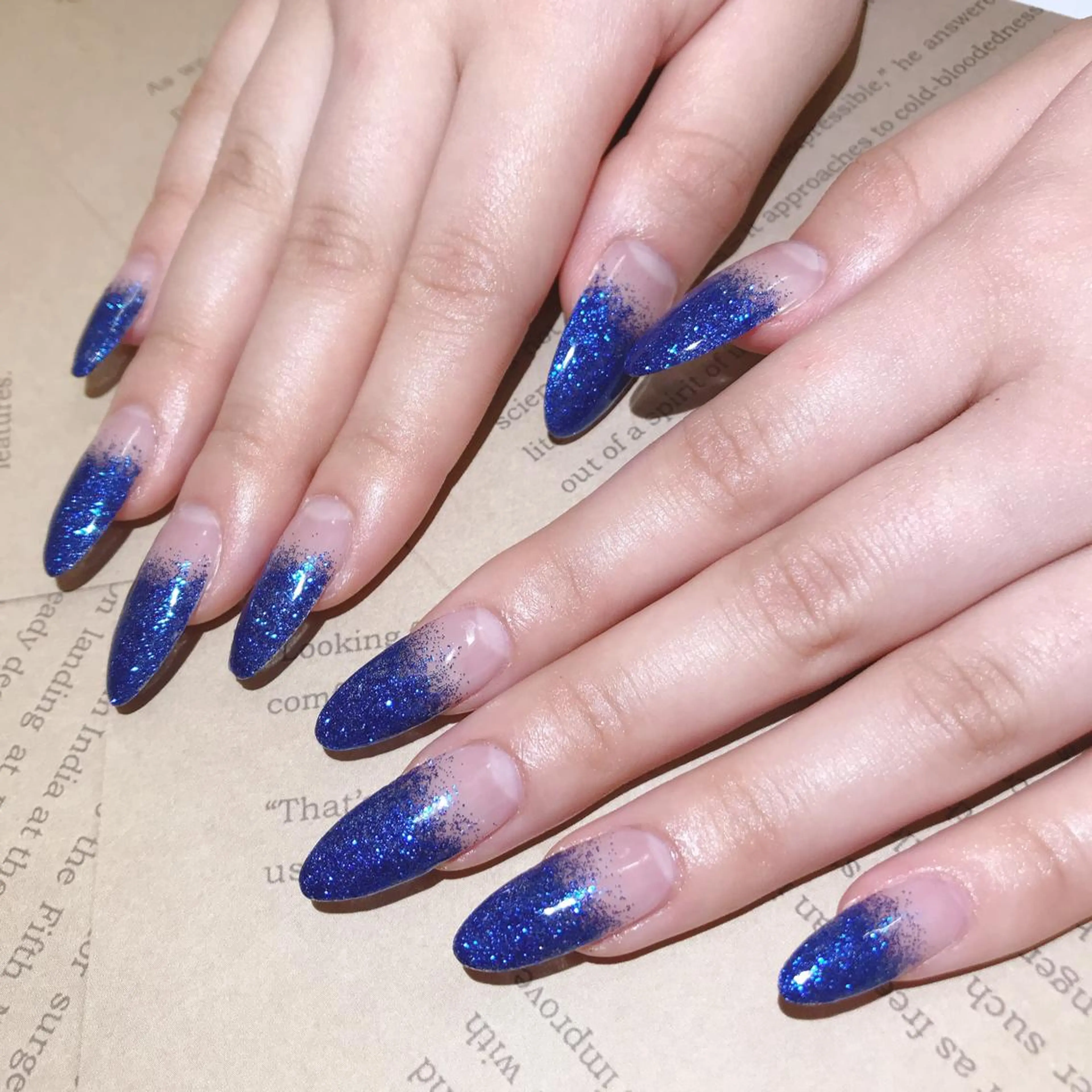 ネイル ラメ(グリッター) ラメグラデーション 深爪を断らない スカルプ高評価店のネイルデザイン