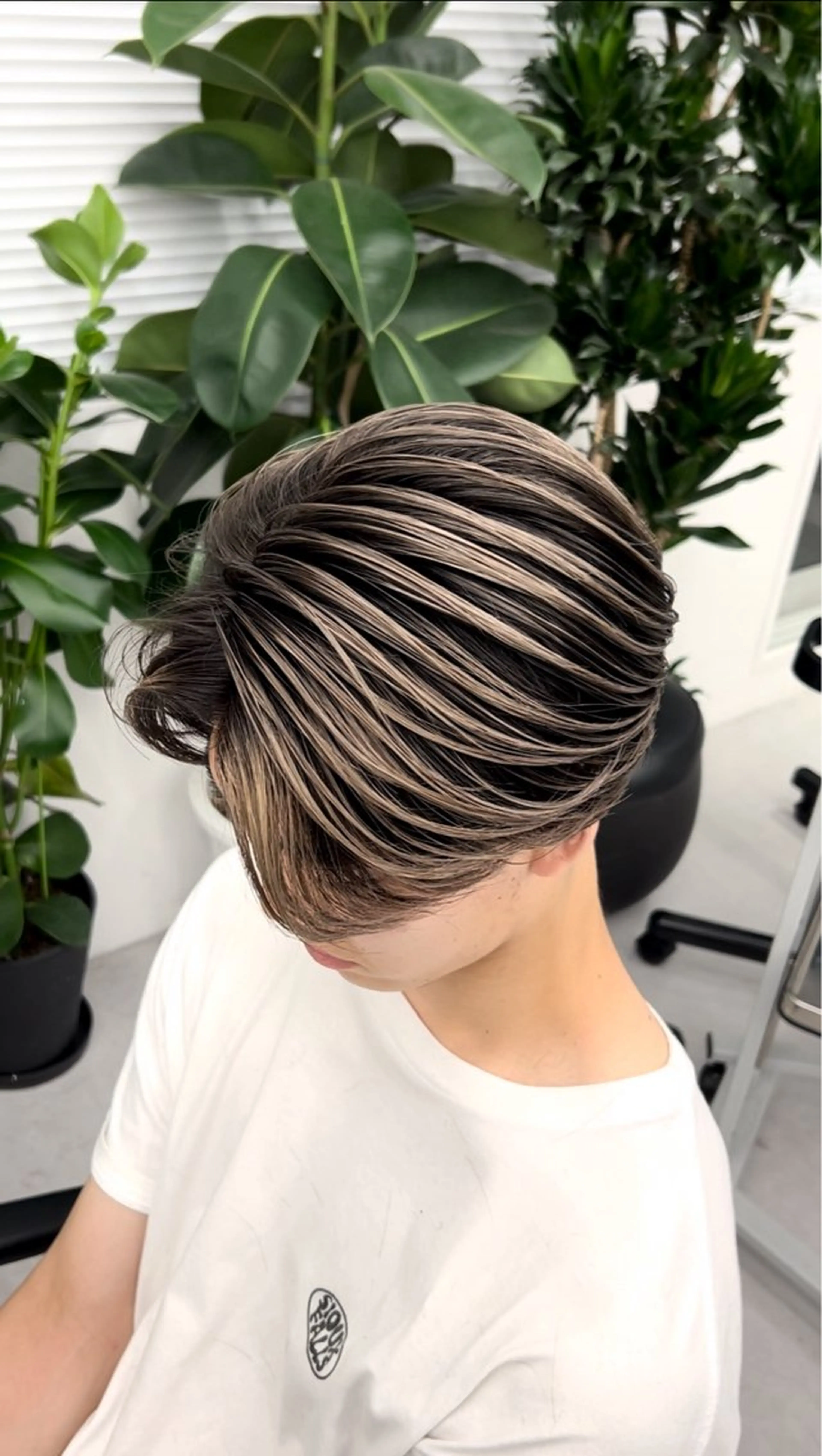 ミディアム カラー メンズ メンズバレイヤージュ 🔥メンズカット🔥のヘアスタイル