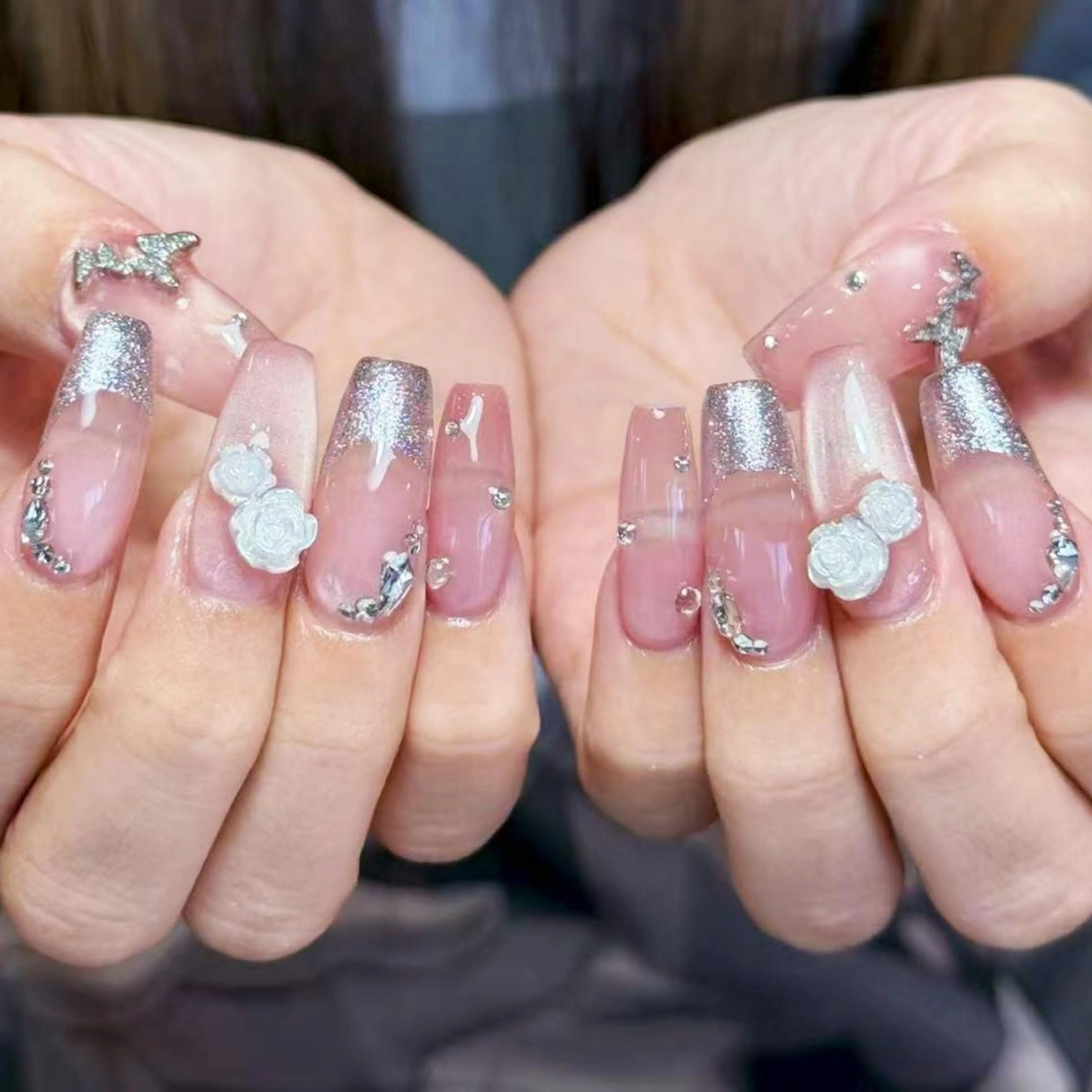 ネイル アートネイル オーロラネイル ガーリー キラキラネイル マグネットネイル ハンドネイル DIAMOND 💅のネイルデザイン