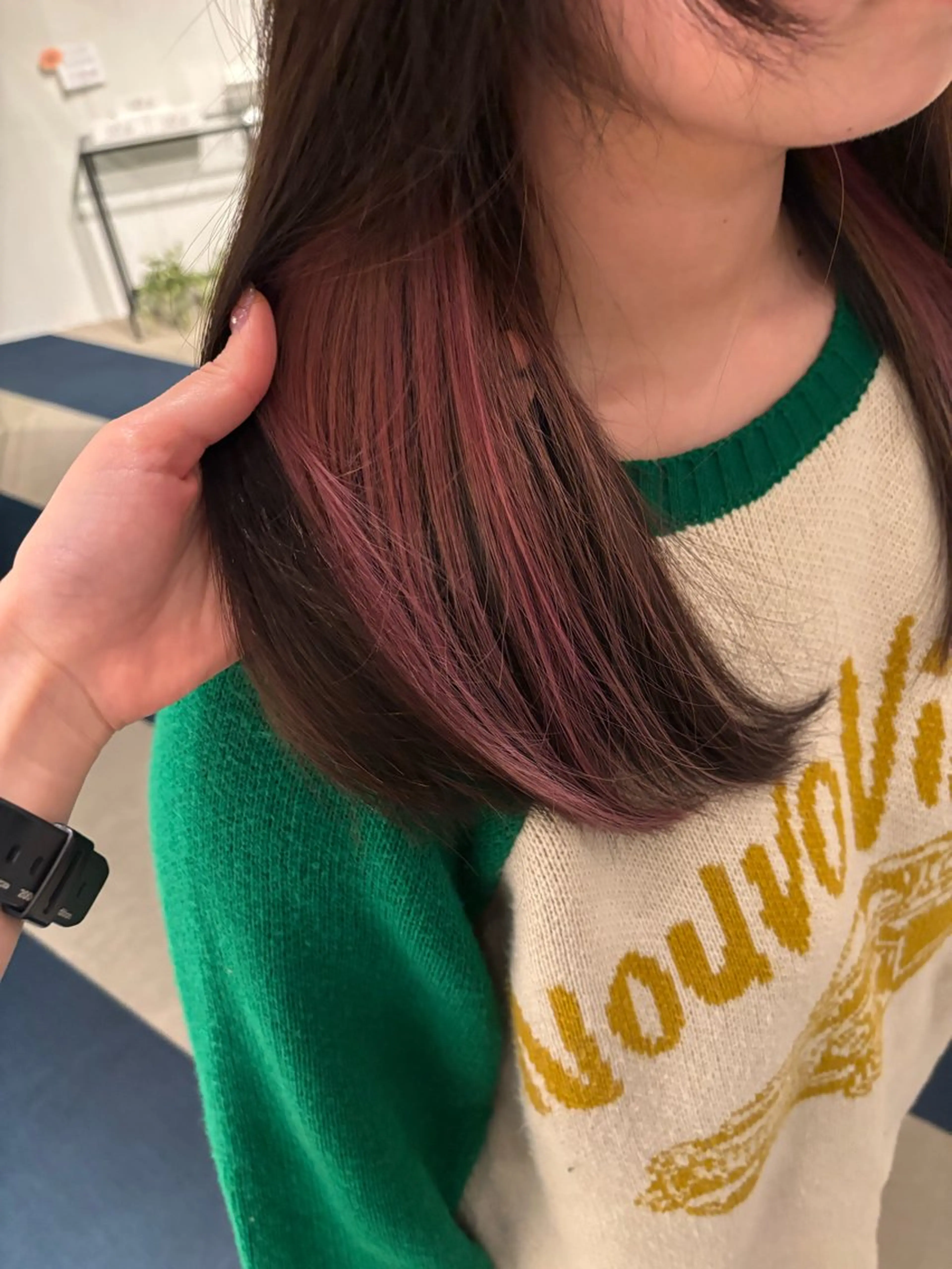 セミロング カラー ヘアカラー トリートメント ワタナベ イオリ🧼のヘアスタイル