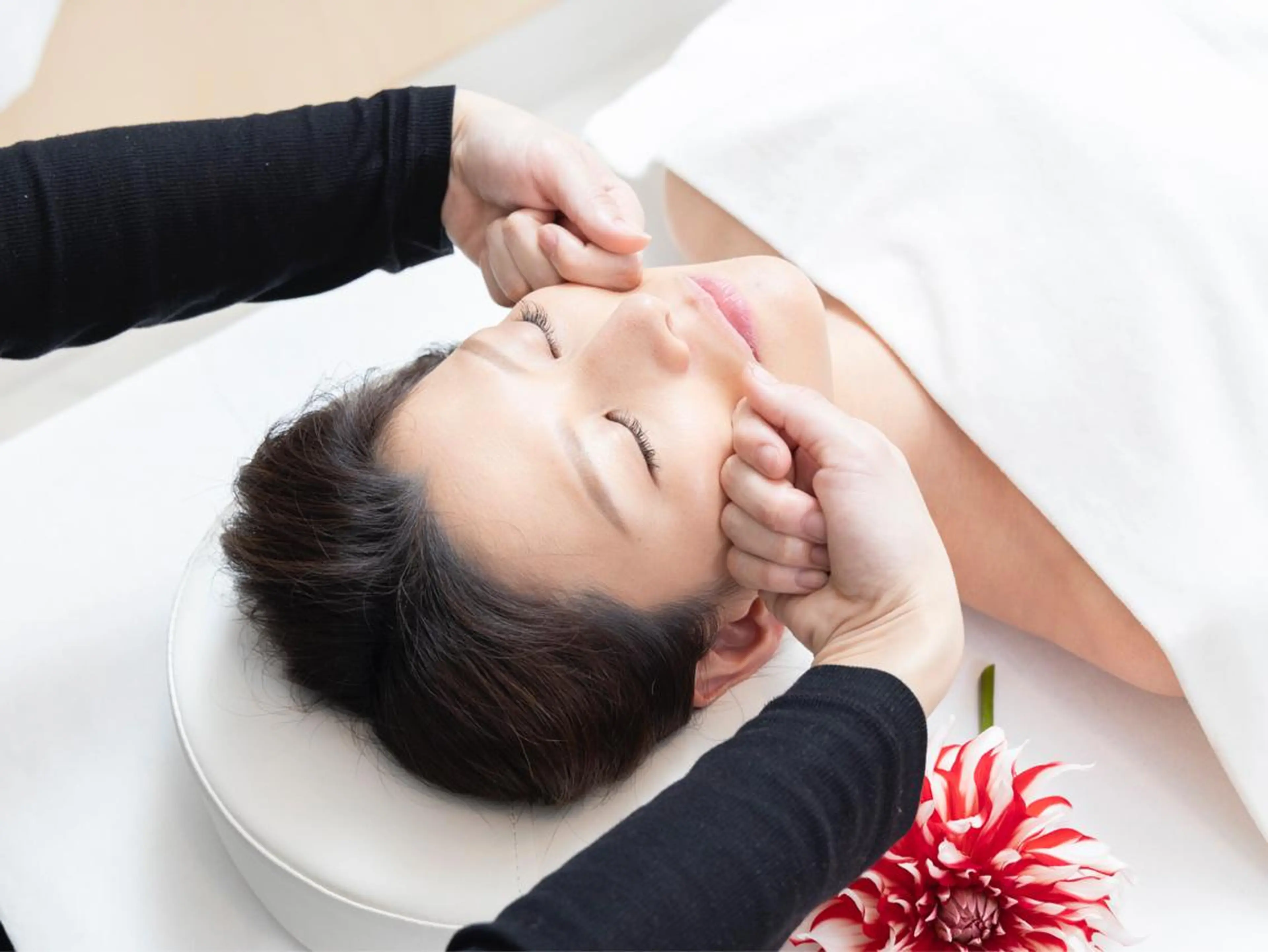 本格立体コルギ小顔矯正45分¥5,800✔️2回までご利用🉑の写真