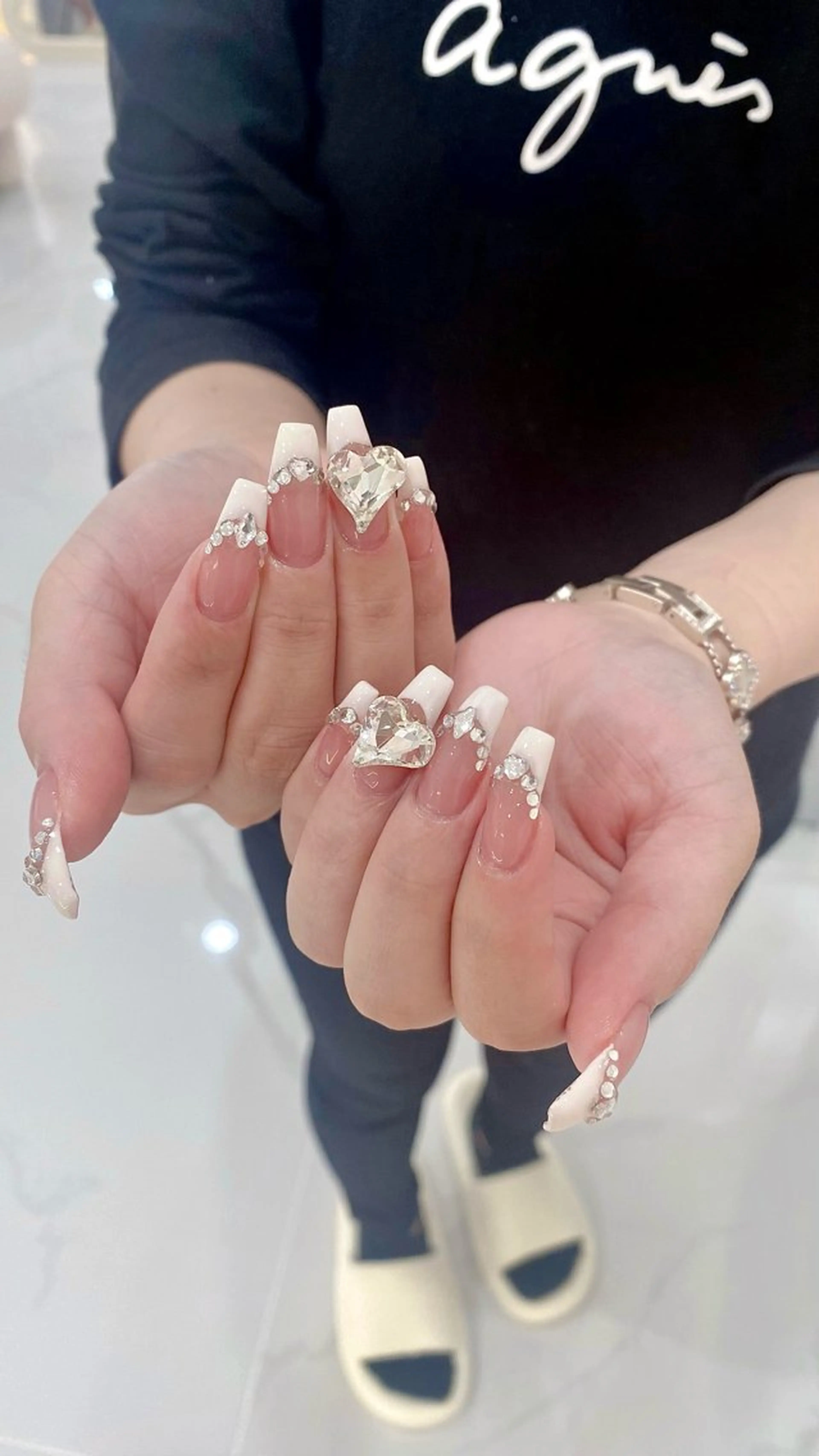 ネイル 長さ出し フレンチネイル ワンホンネイル nailsalon ChuColaのネイルデザイン