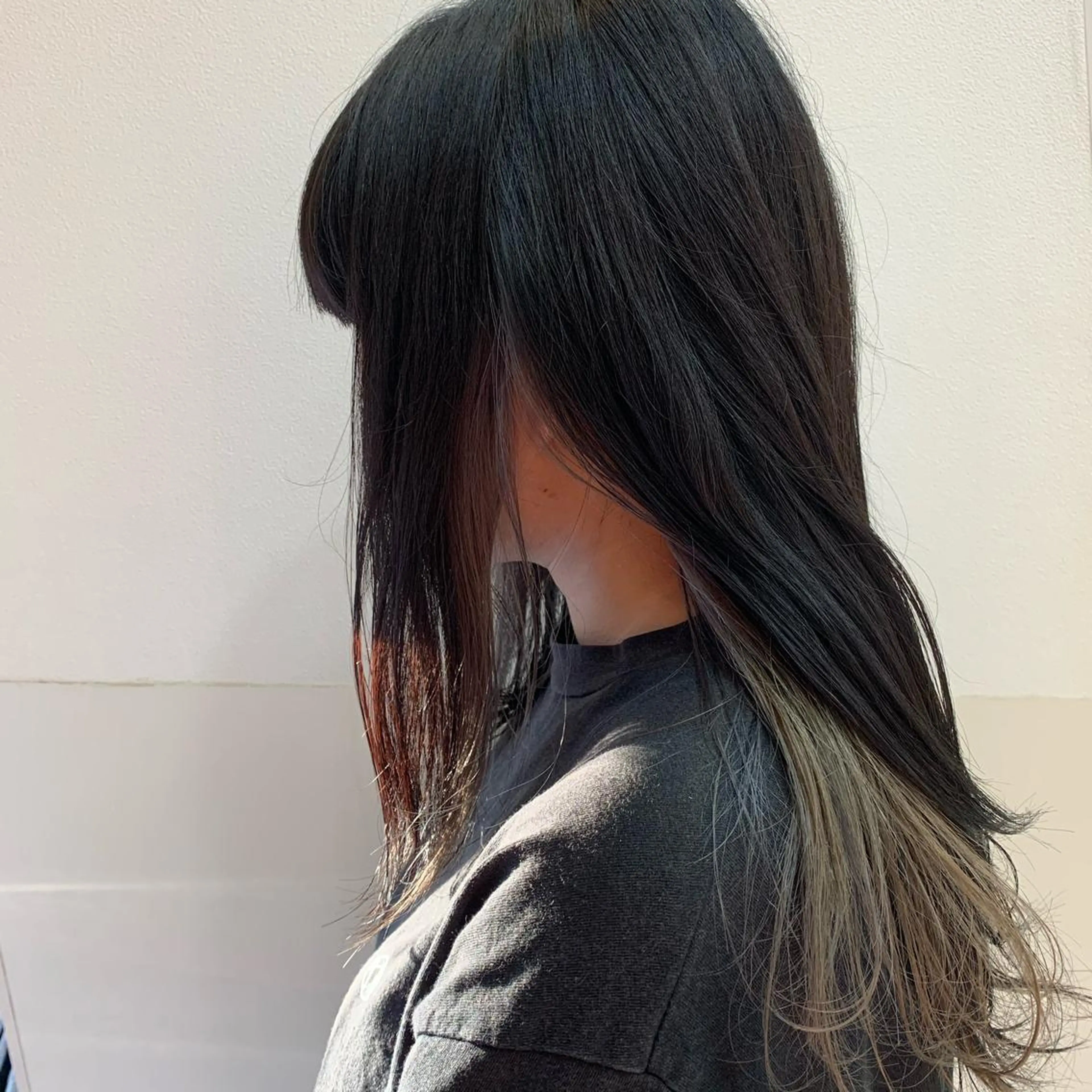 セミロング カラー ヘアカラー 🧸 サトウサクネ🧸のヘアスタイル