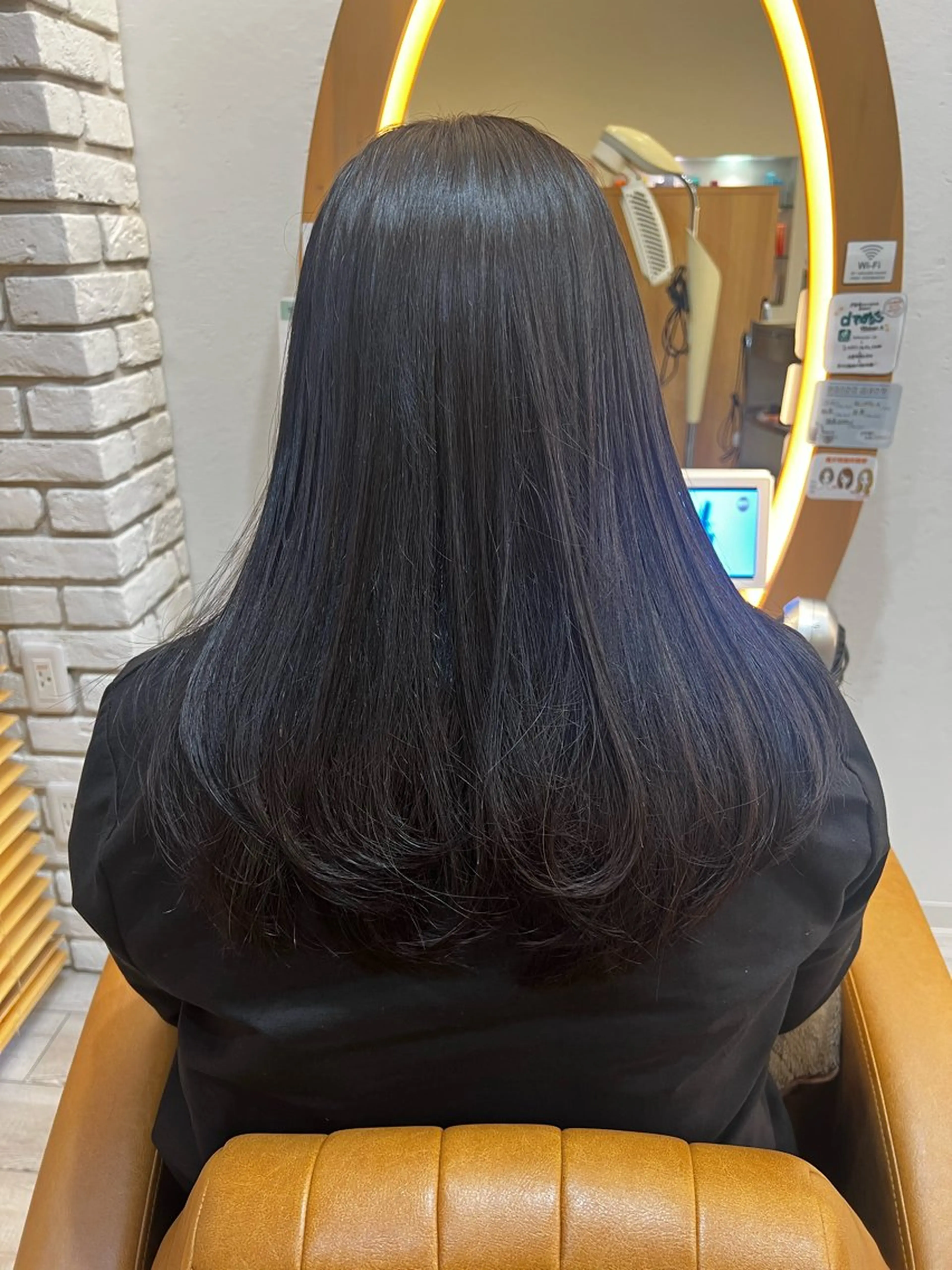 セミロング adorableけやき通り店所属・adorable 小西彩里のヘアスタイル