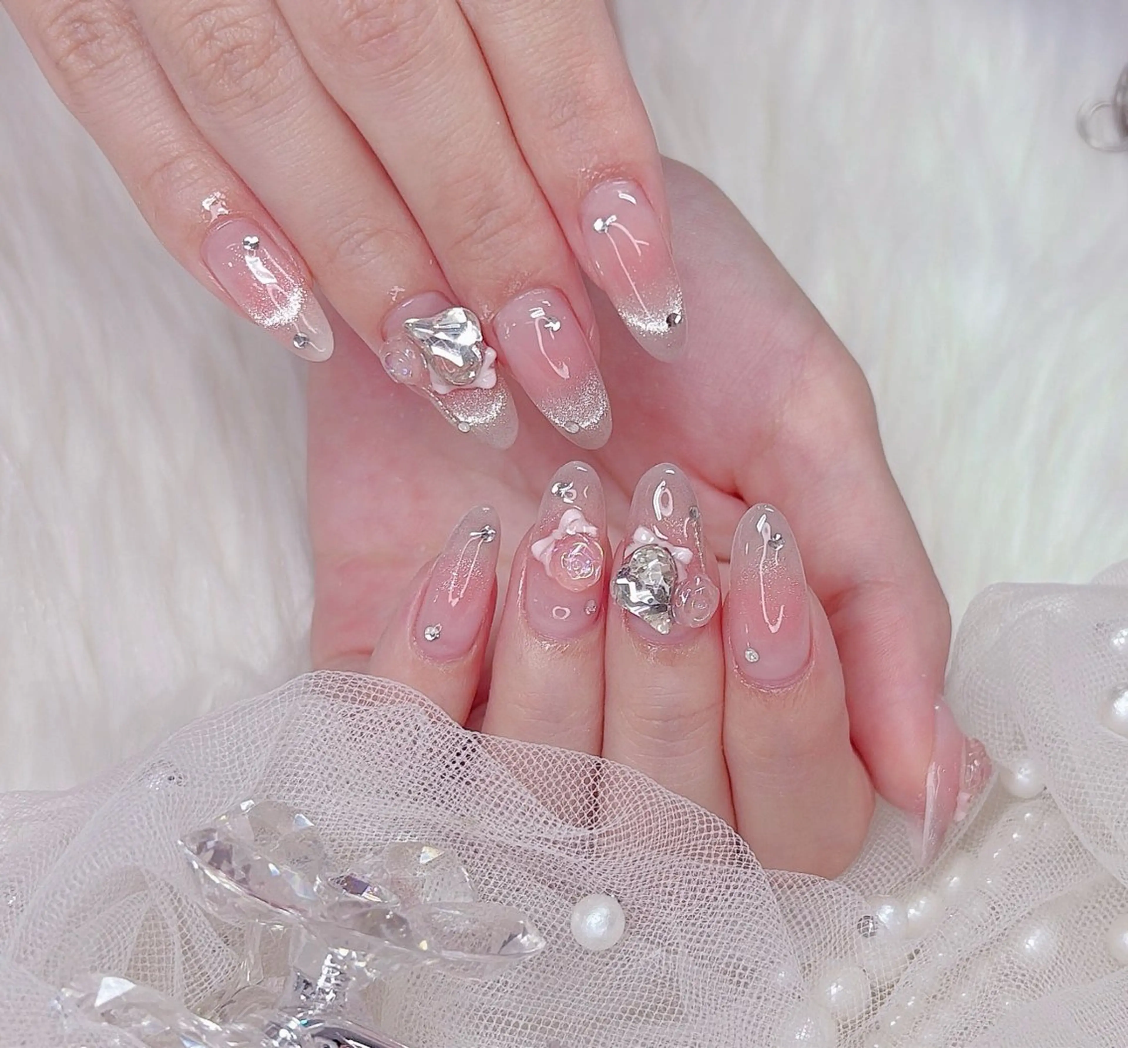 ネイル ハンドネイル フットネイル ハンドケア R salonのネイルデザイン