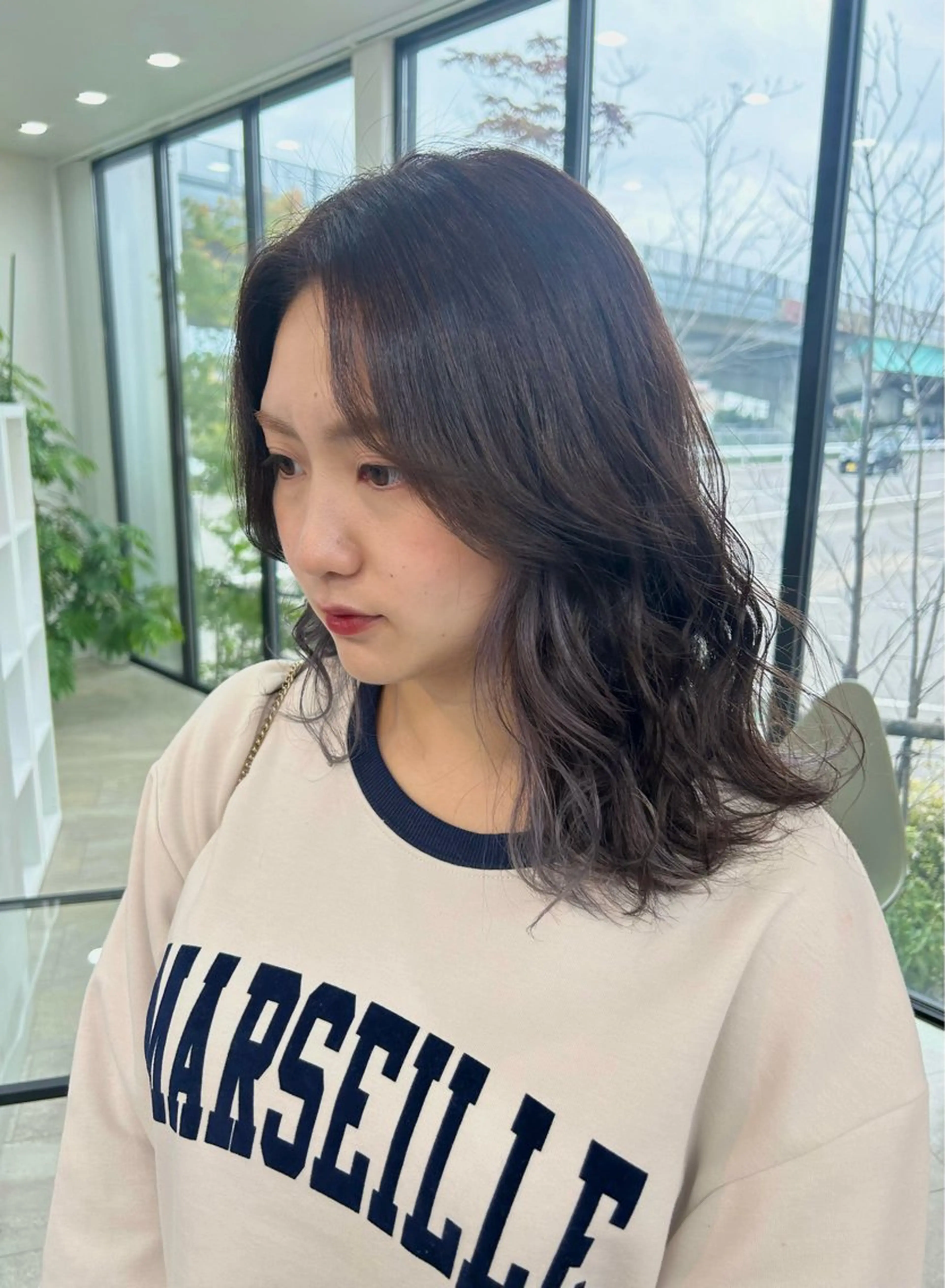 ミディアム カラー suehiro yunaのヘアスタイル