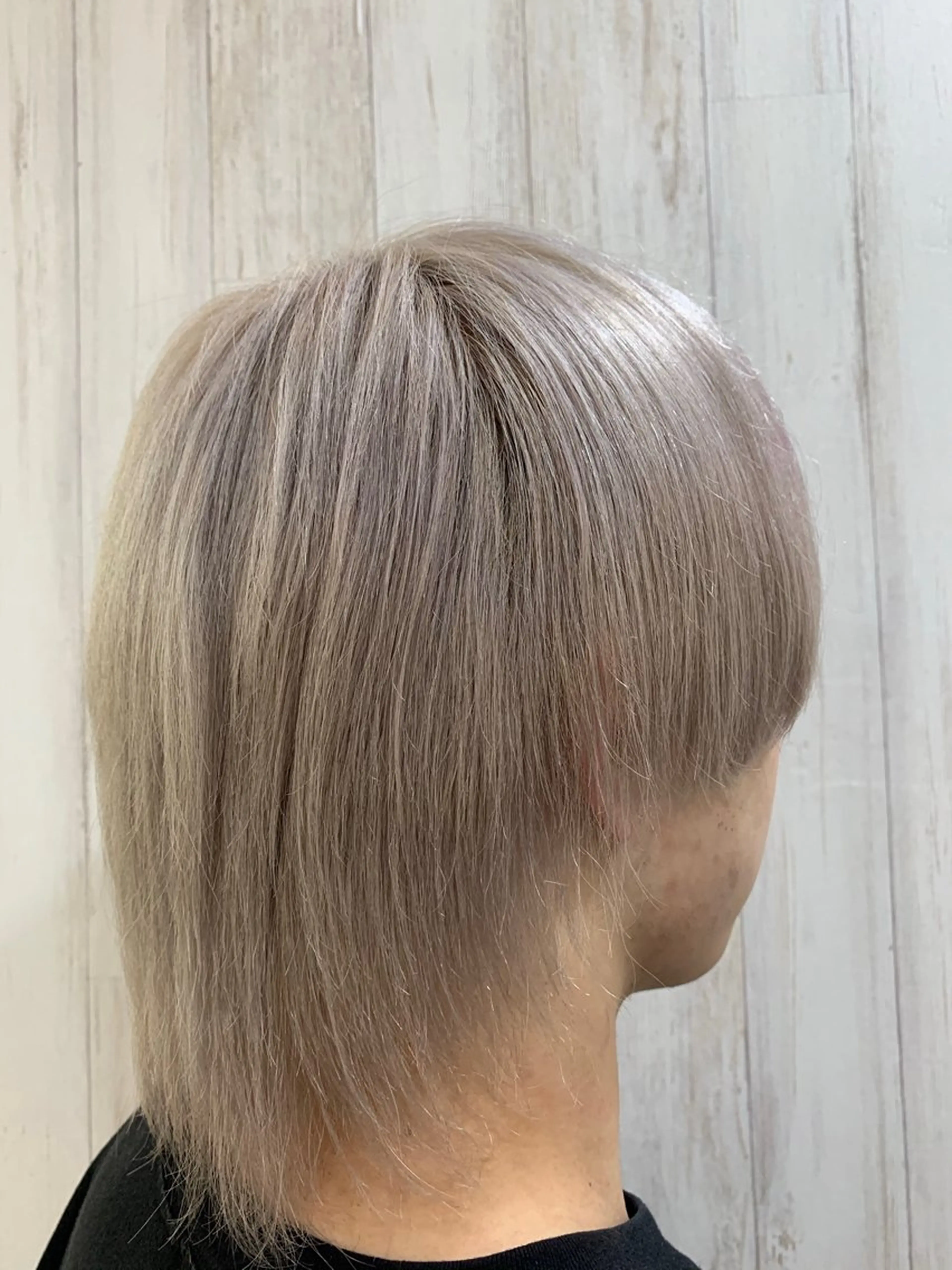 カラー ブロンド ハイトーンカラー ピンクカラー ヘアカラー メンズ特化カットパー マカラー坂田柊のヘアスタイル