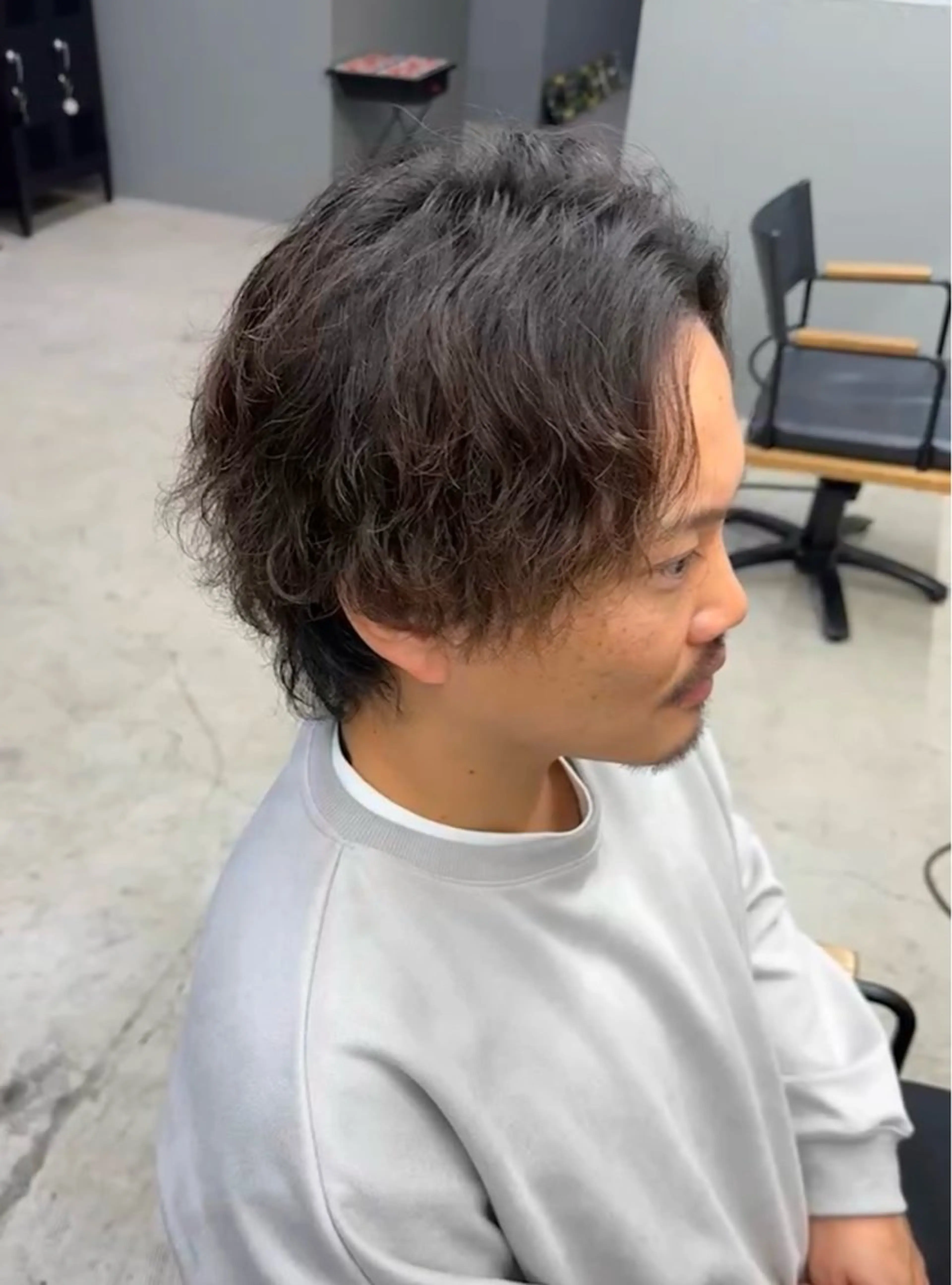 ミディアム パーマ メンズ カット パーマ メンズ専門サロン wokeのヘアスタイル