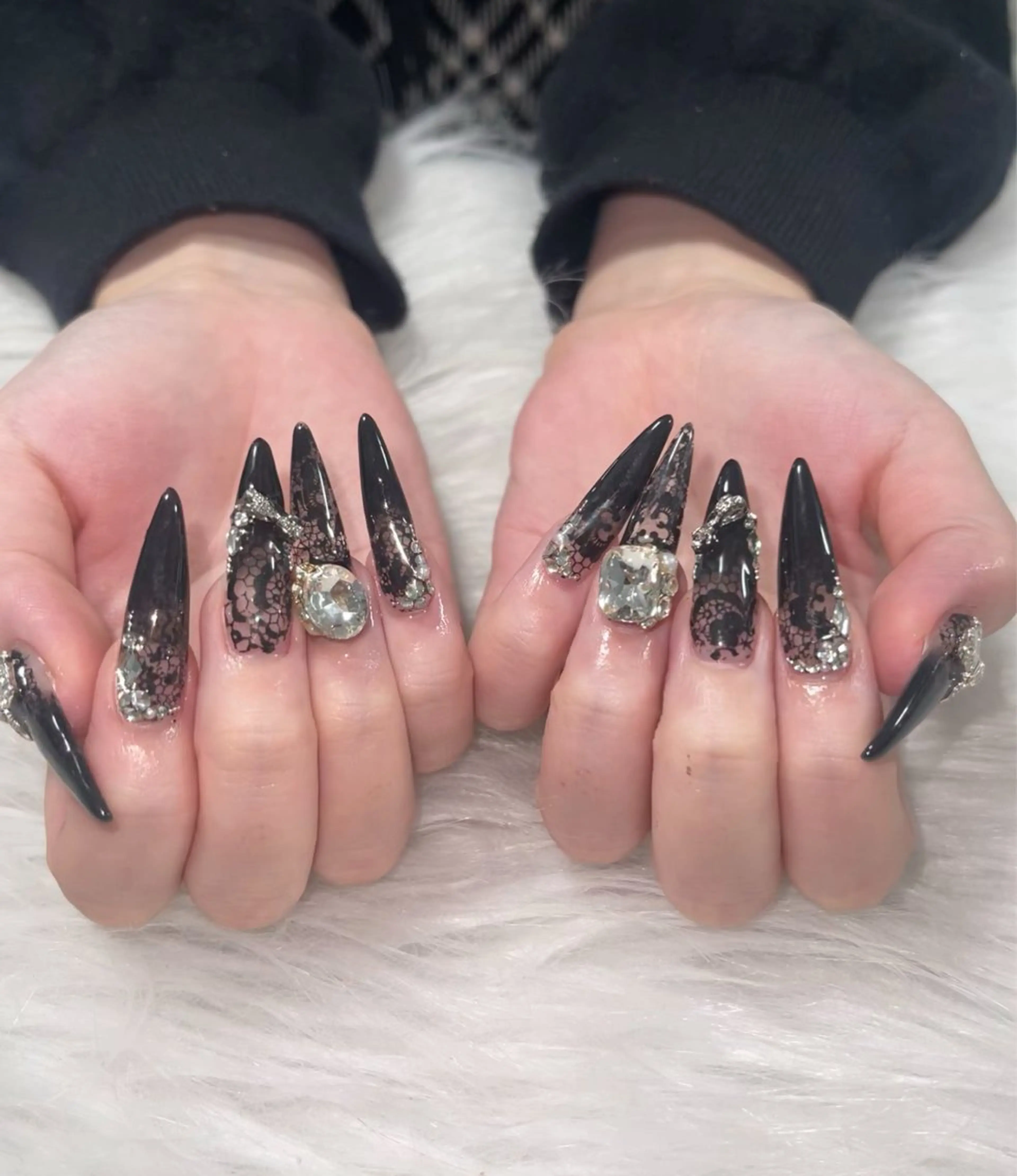 ネイル オーロラネイル クリアネイル フラッシュネイル ジェルネイル グラデーション ハンドネイル ZUZU AMEE NAILのネイルデザイン