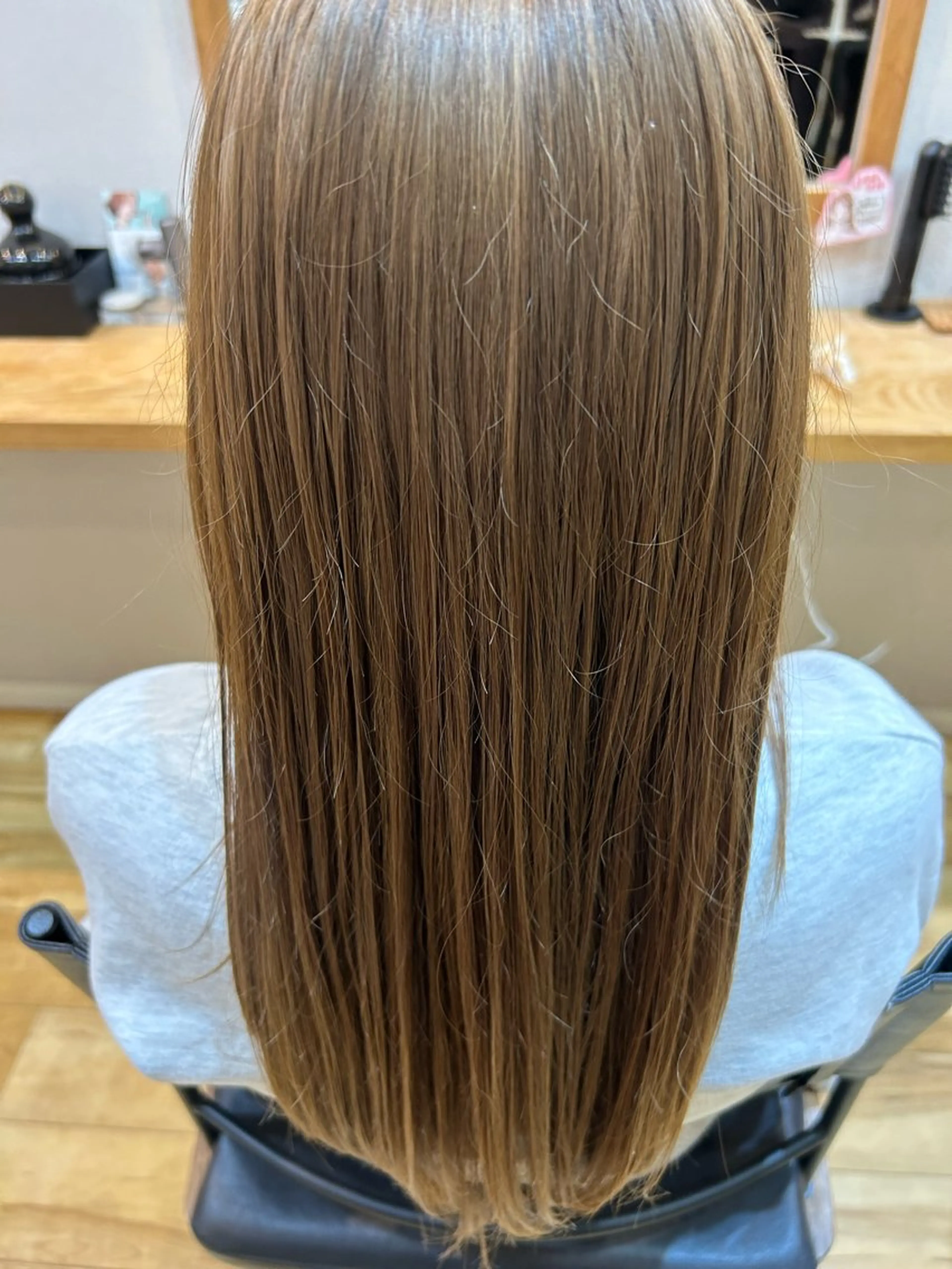 ロング カラー ヘアカラー 佐藤 かののヘアスタイル