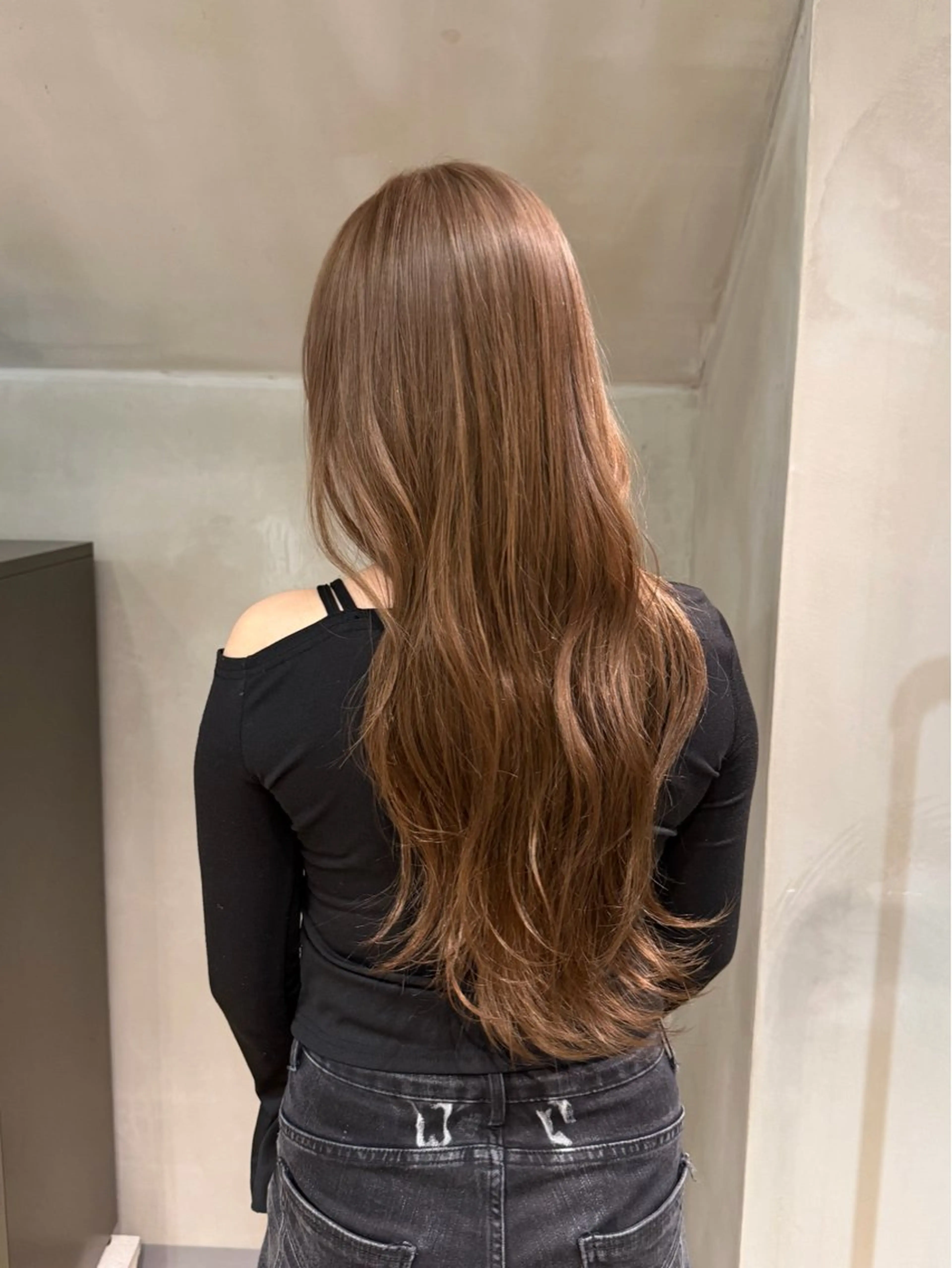 ロング ヘアカラー mei🪽 カラーモデルのヘアスタイル