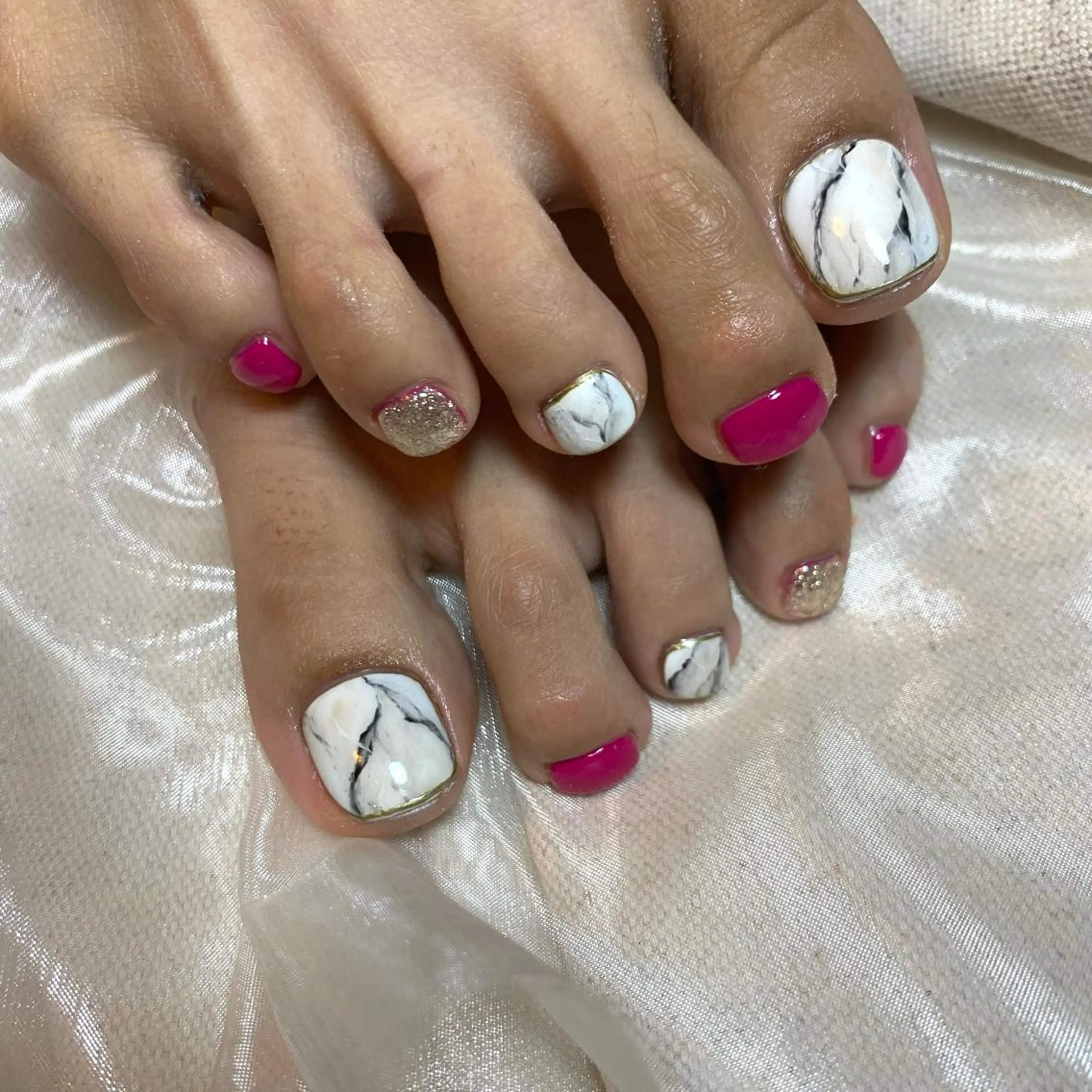 ネイル repos~ルポ~所属・里見 麗のネイルデザイン