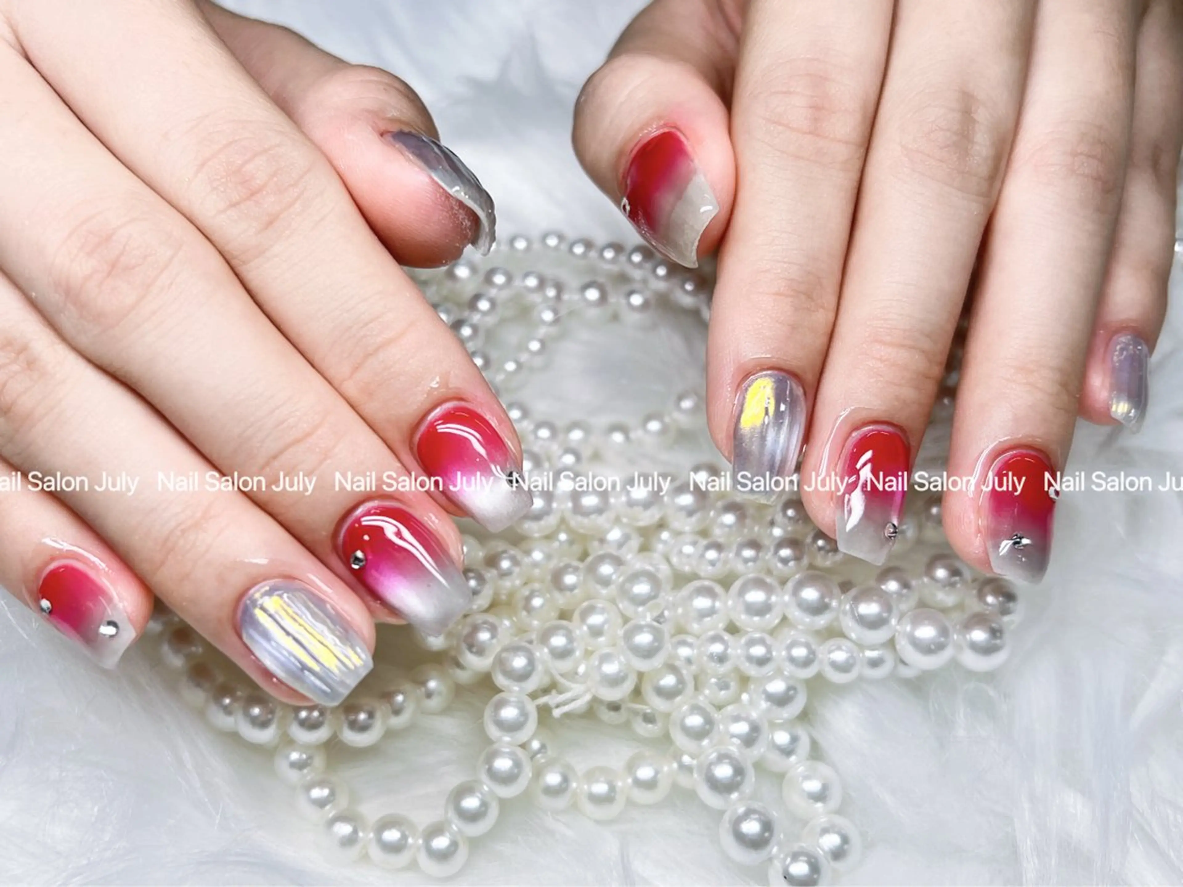 ネイル アートネイル オーロラネイル ジェルネイル ガーリー キラキラネイル ハンドネイル July モモのネイルデザイン