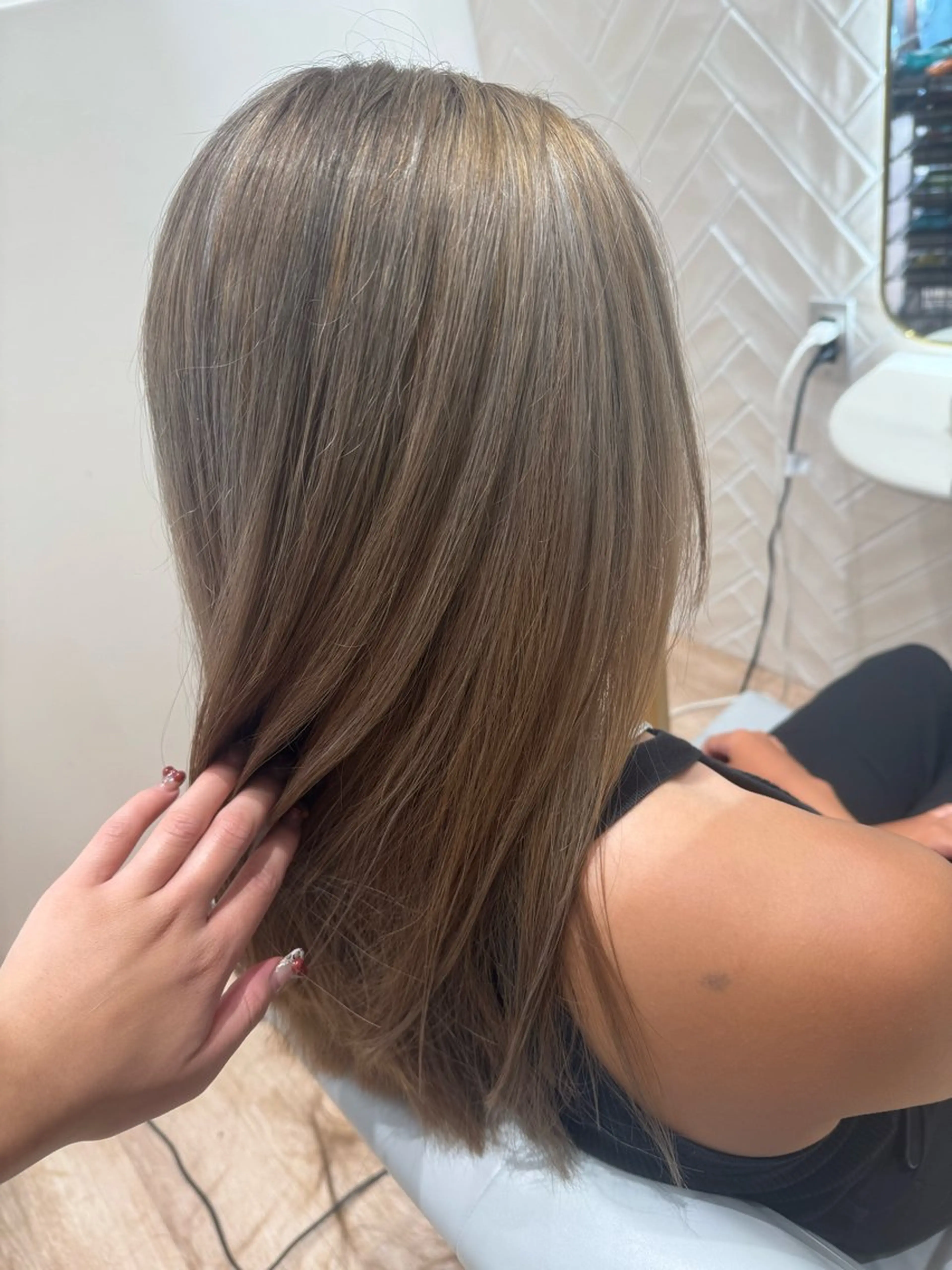 ロング カラー ヘアカラー トリートメント TAMMY武蔵小杉所属・河添 麗菜のヘアスタイル