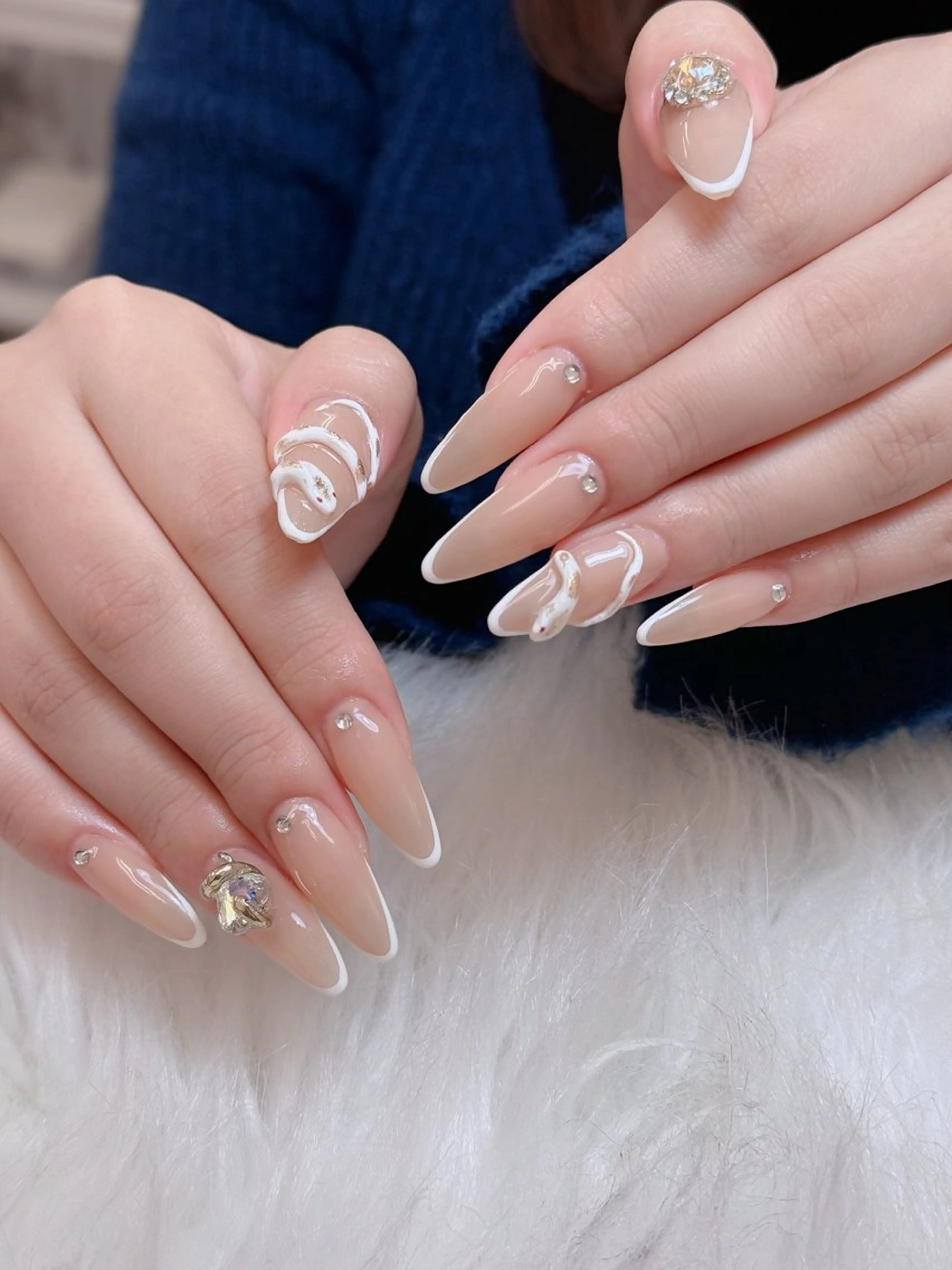 ネイル オーロラネイル チークネイル フットネイル フレンチネイル 韓国ネイル Lumi Nail 新大久保3‘のネイルデザイン