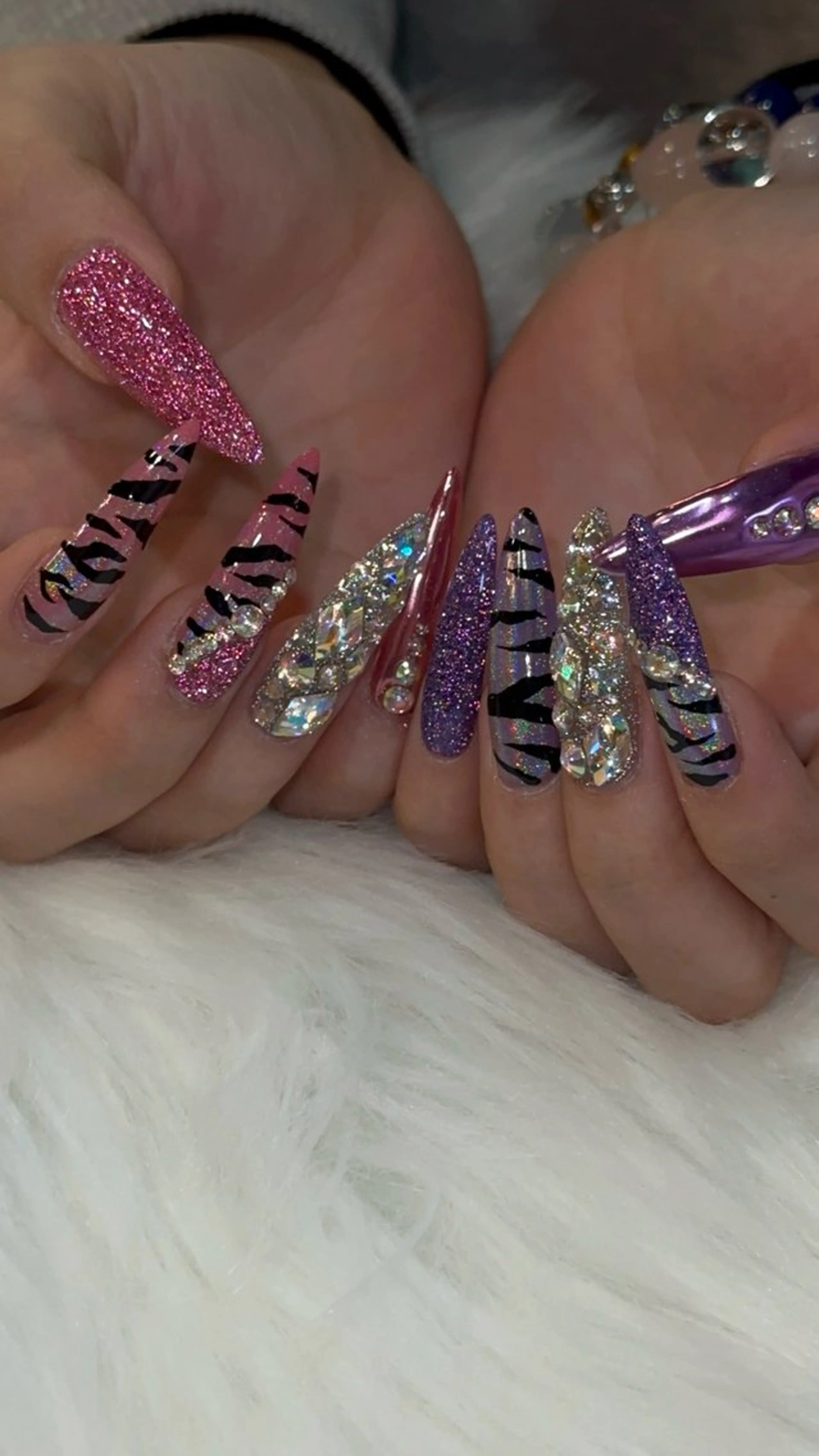 ネイル i nails 梅田店所属・OTANI Mのネイルデザイン