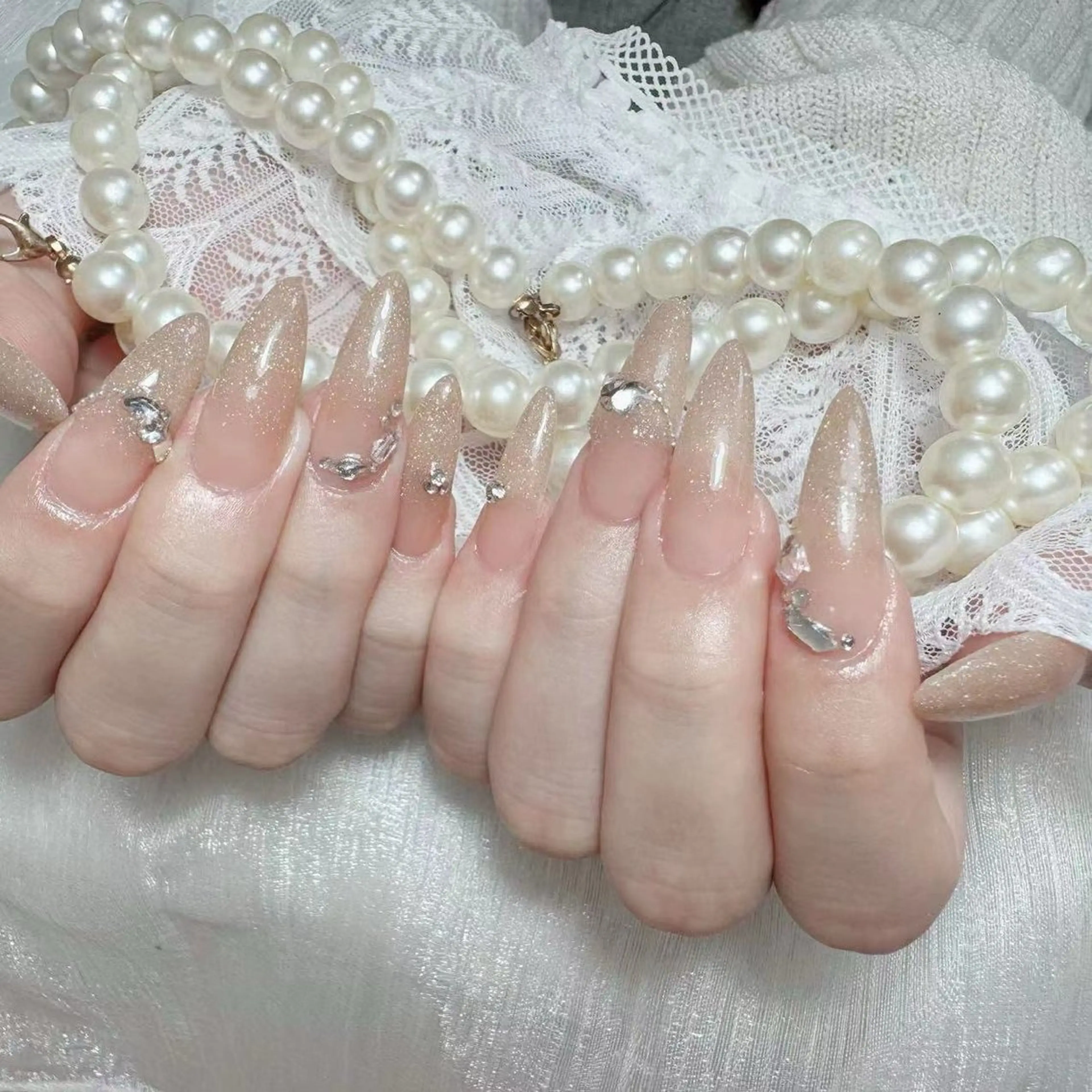 ネイル アートネイル オーロラネイル フラッシュネイル ガーリー キラキラネイル ハンドネイル Diamond NAIL💝のネイルデザイン