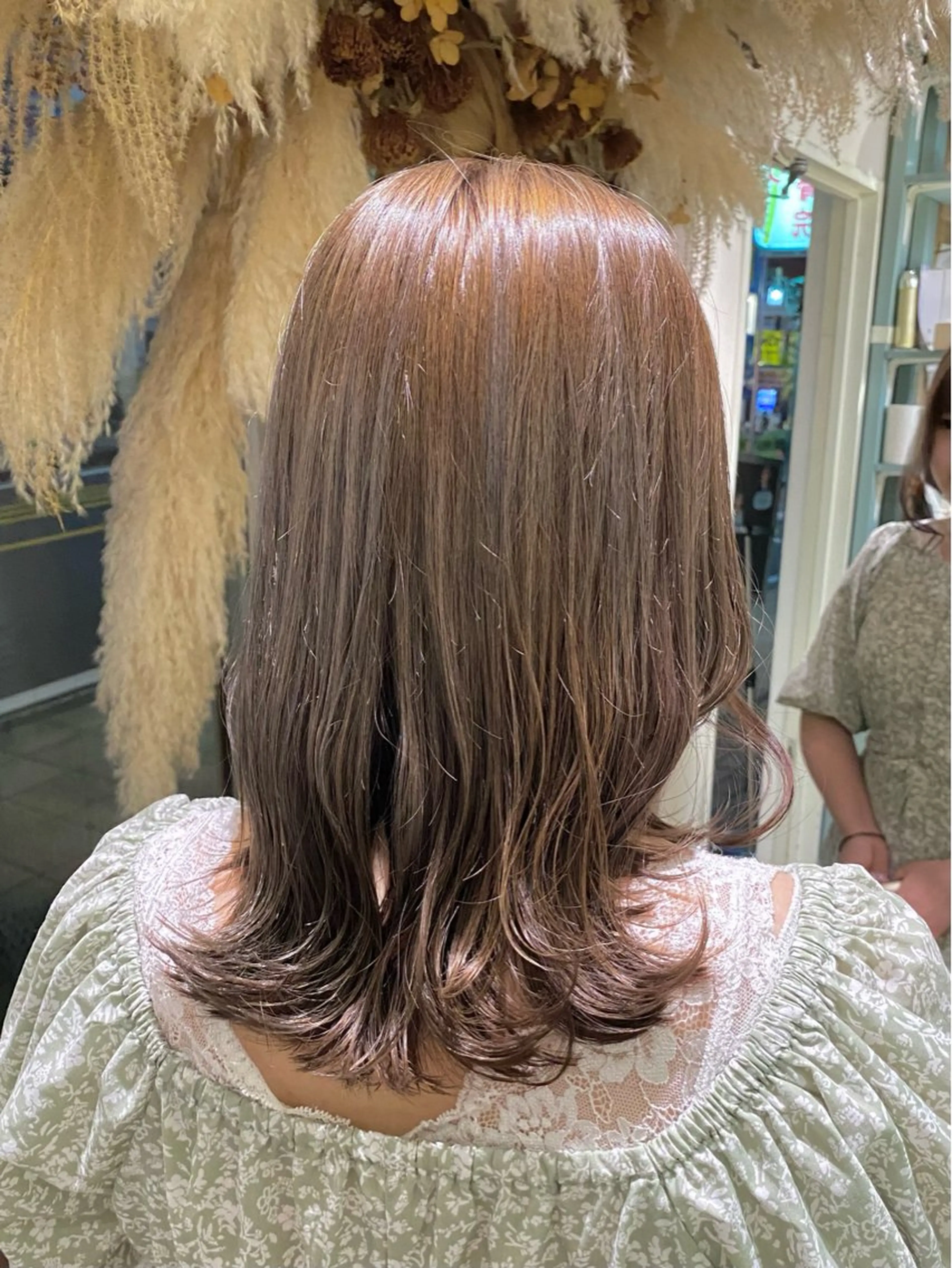 セミロング カラー ヘアカラー 透明感カラー/韓国 ヘア🩶yuri🩵のヘアスタイル