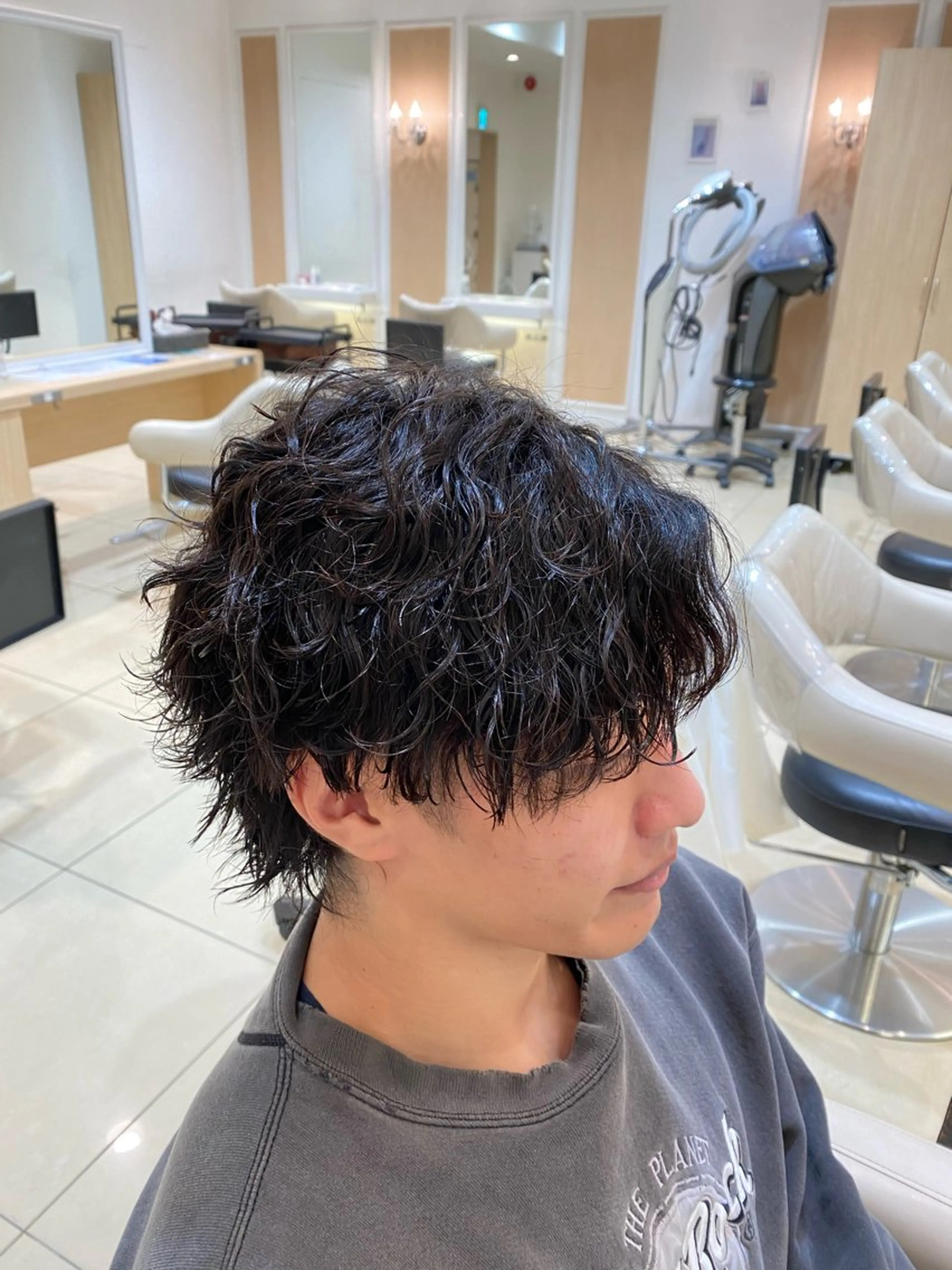 ショート パーマ メンズ カット パーマ メンズ特化型美容師 栗山勇人のヘアスタイル