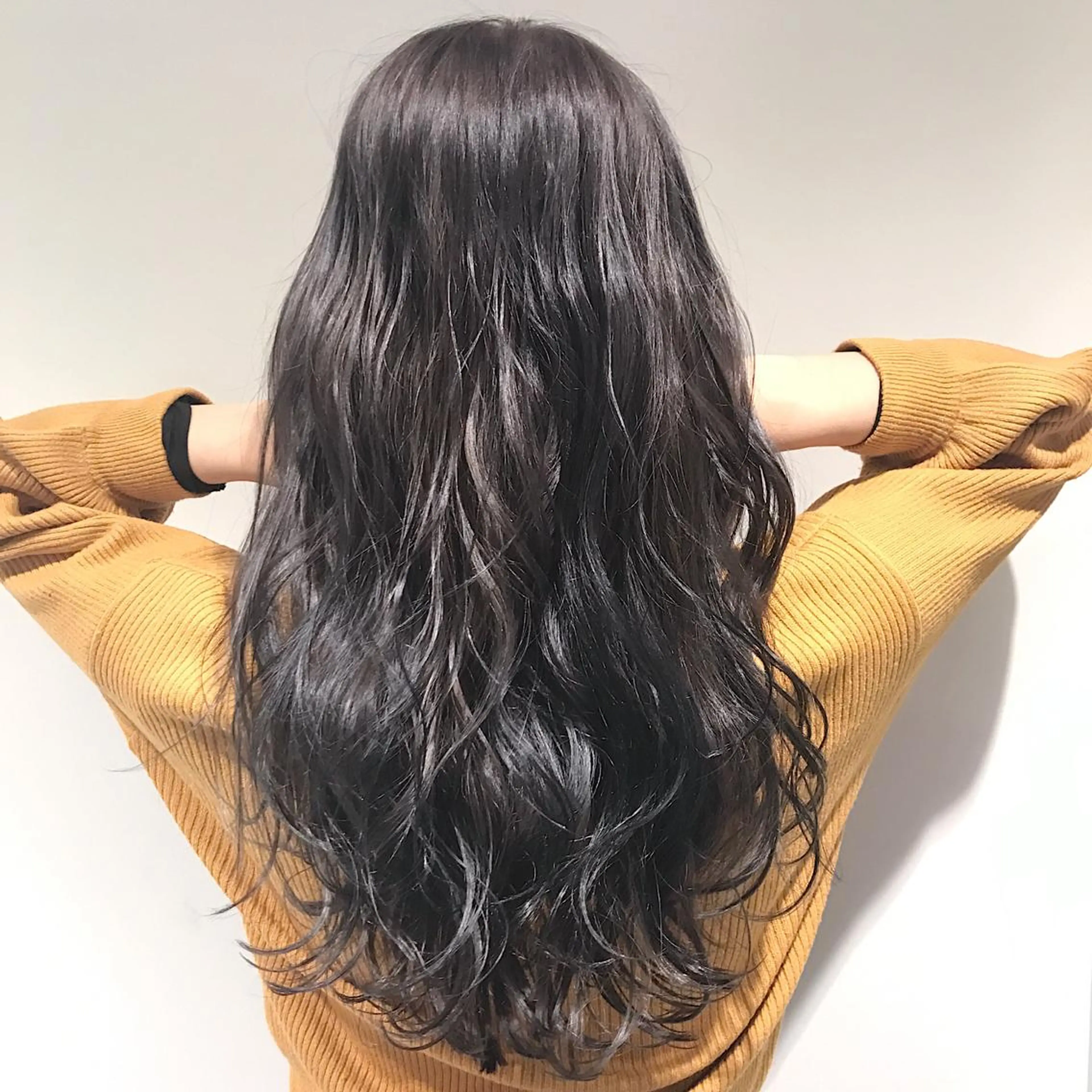 ロング カラー ヘアアレンジ グレージュ Zina渋谷エリア マネージャShionのヘアスタイル