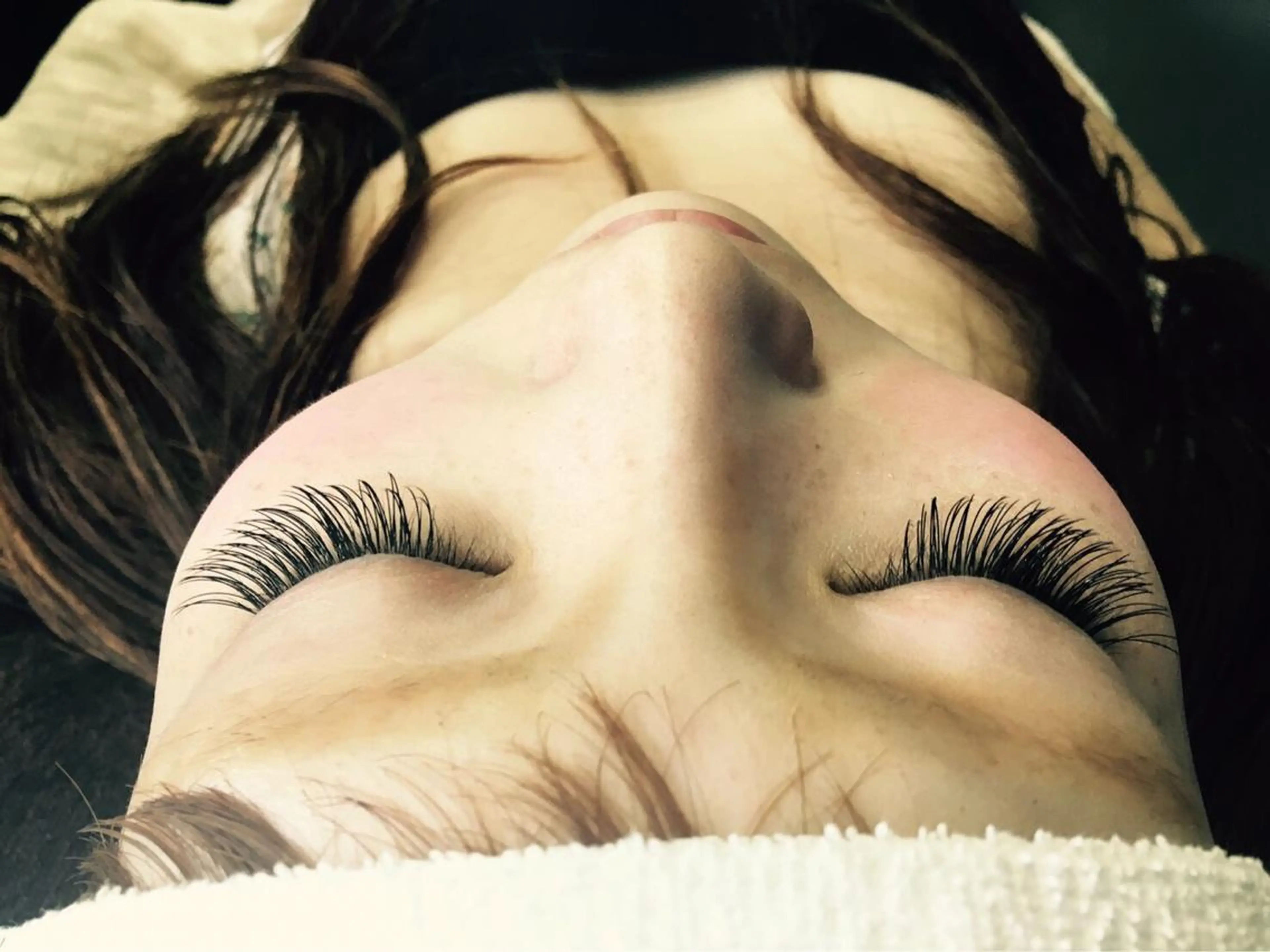 マツエク・マツパ 目尻長め レイヤーカット 早崎太生のヘアスタイル