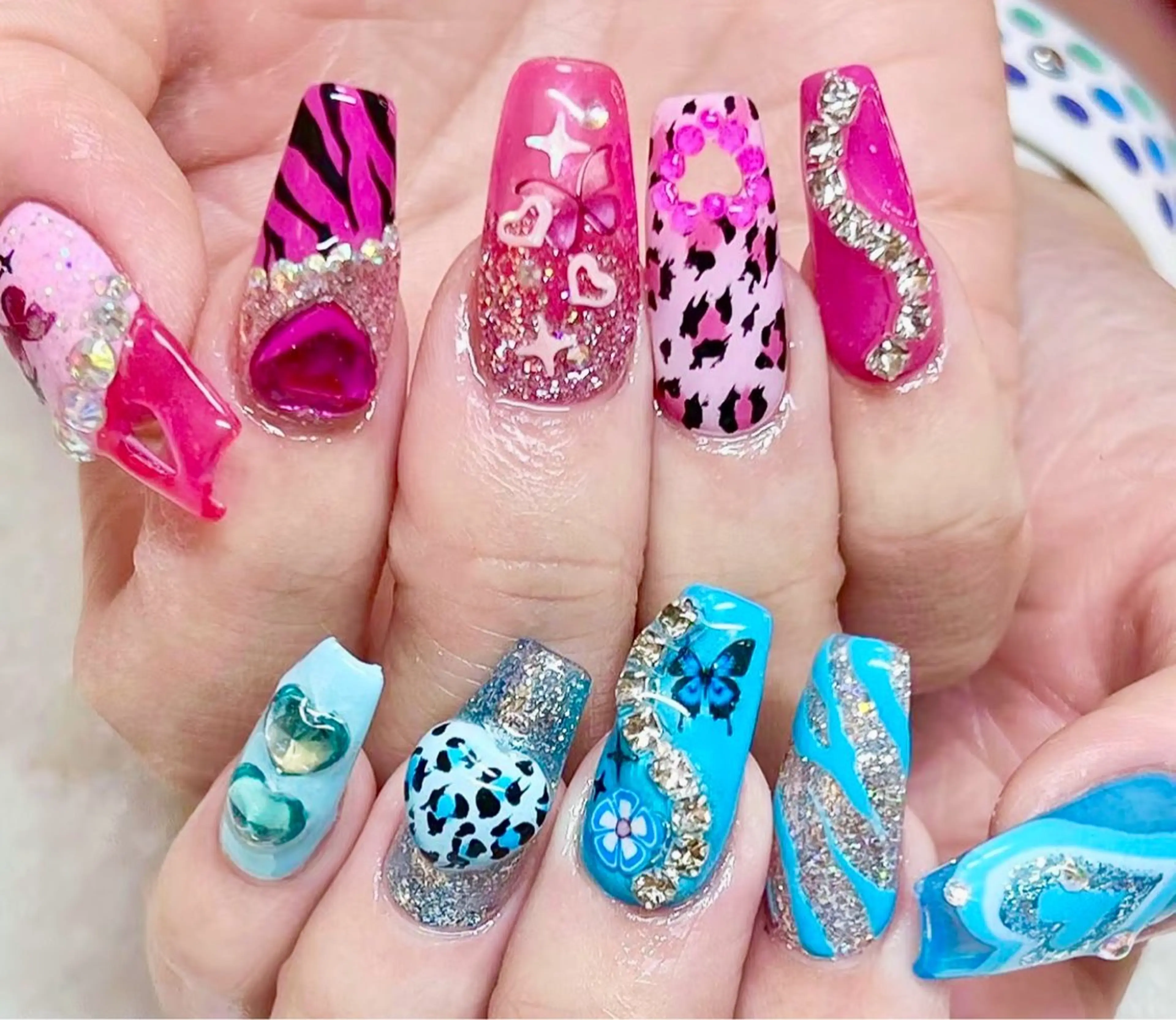 セミロング Hanaai Salon新宿店のネイルデザイン