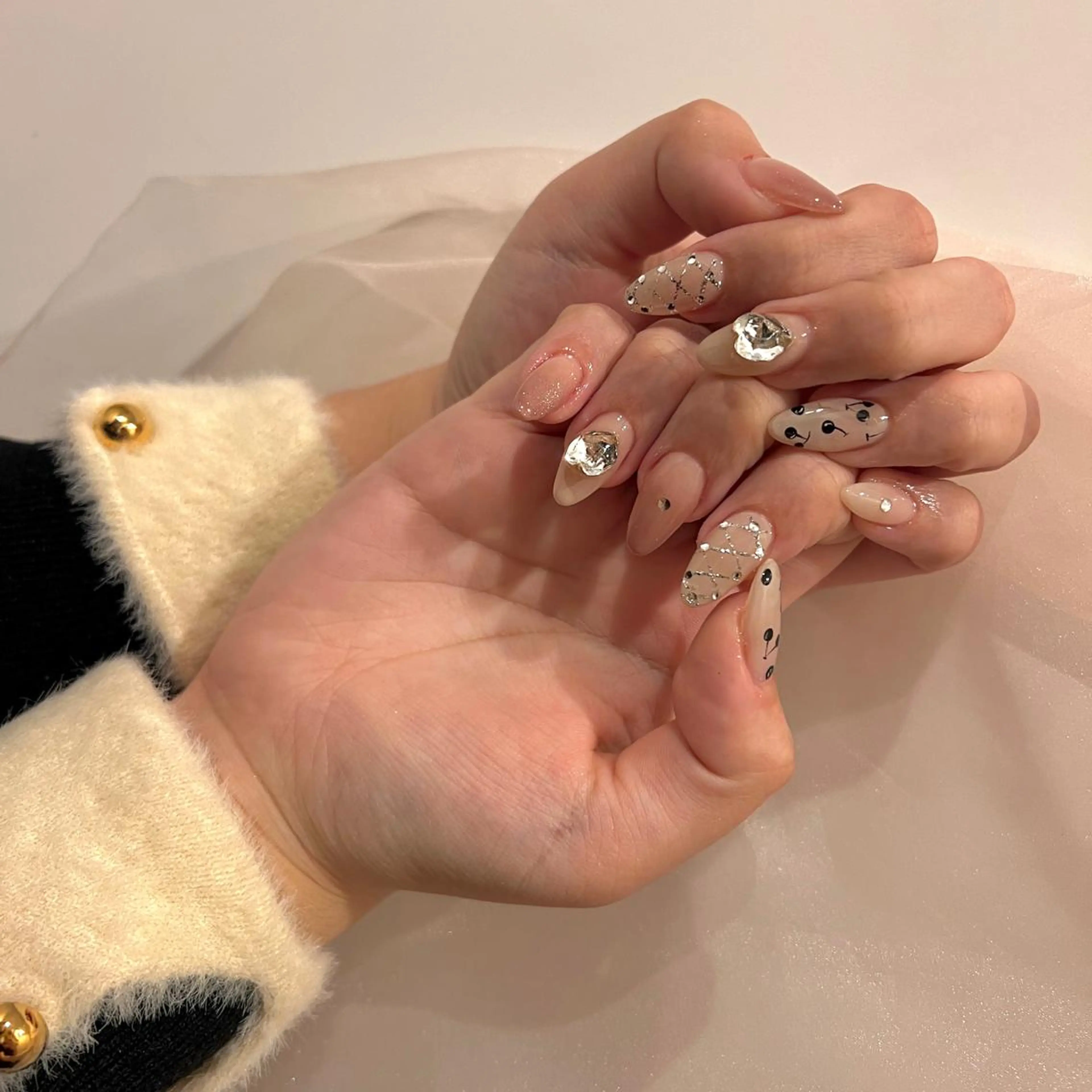 ネイル 黒葛原 めぐみのネイルデザイン