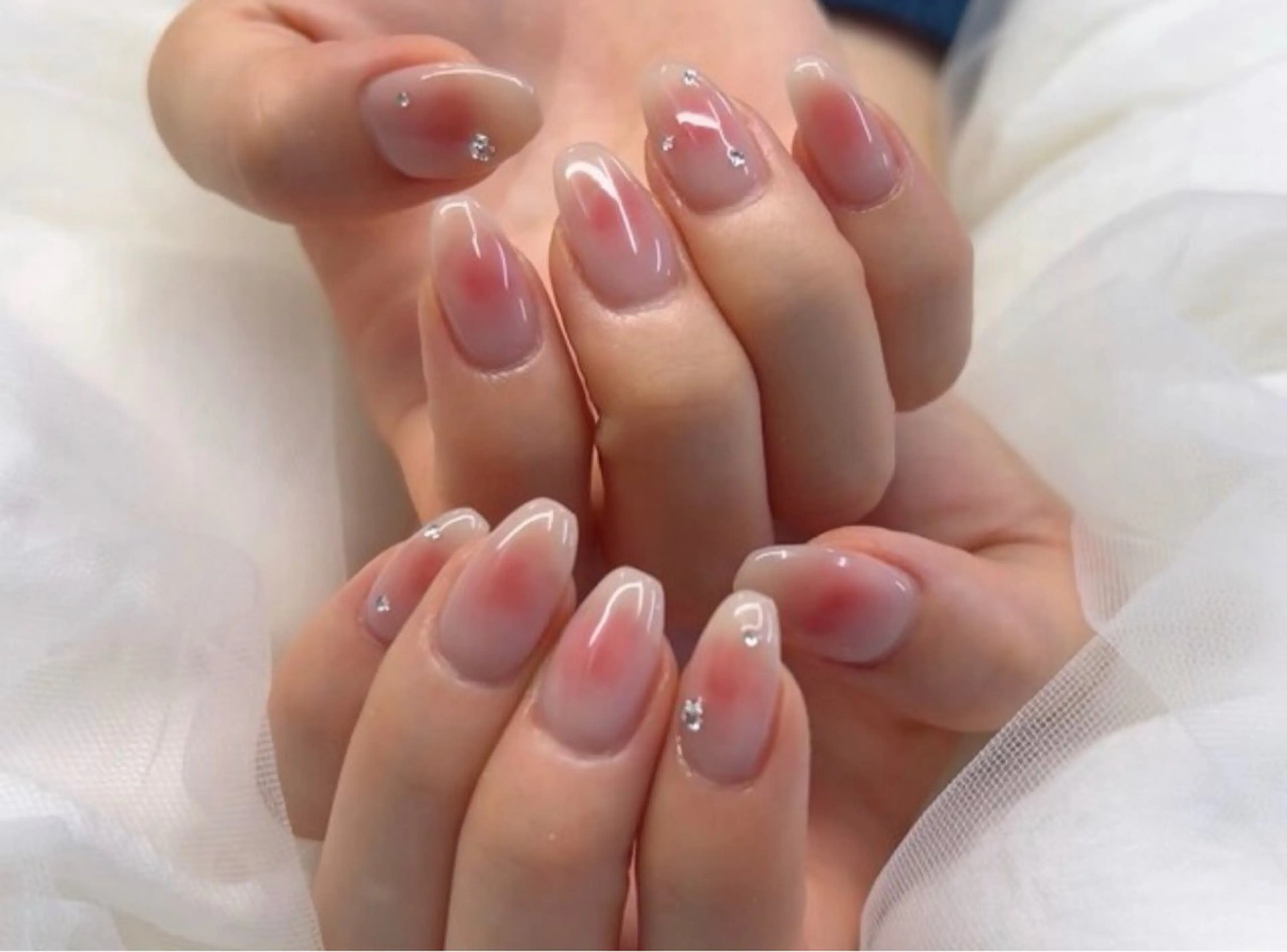 【オフ無し】⚜️チークネイル(ハンド)の写真