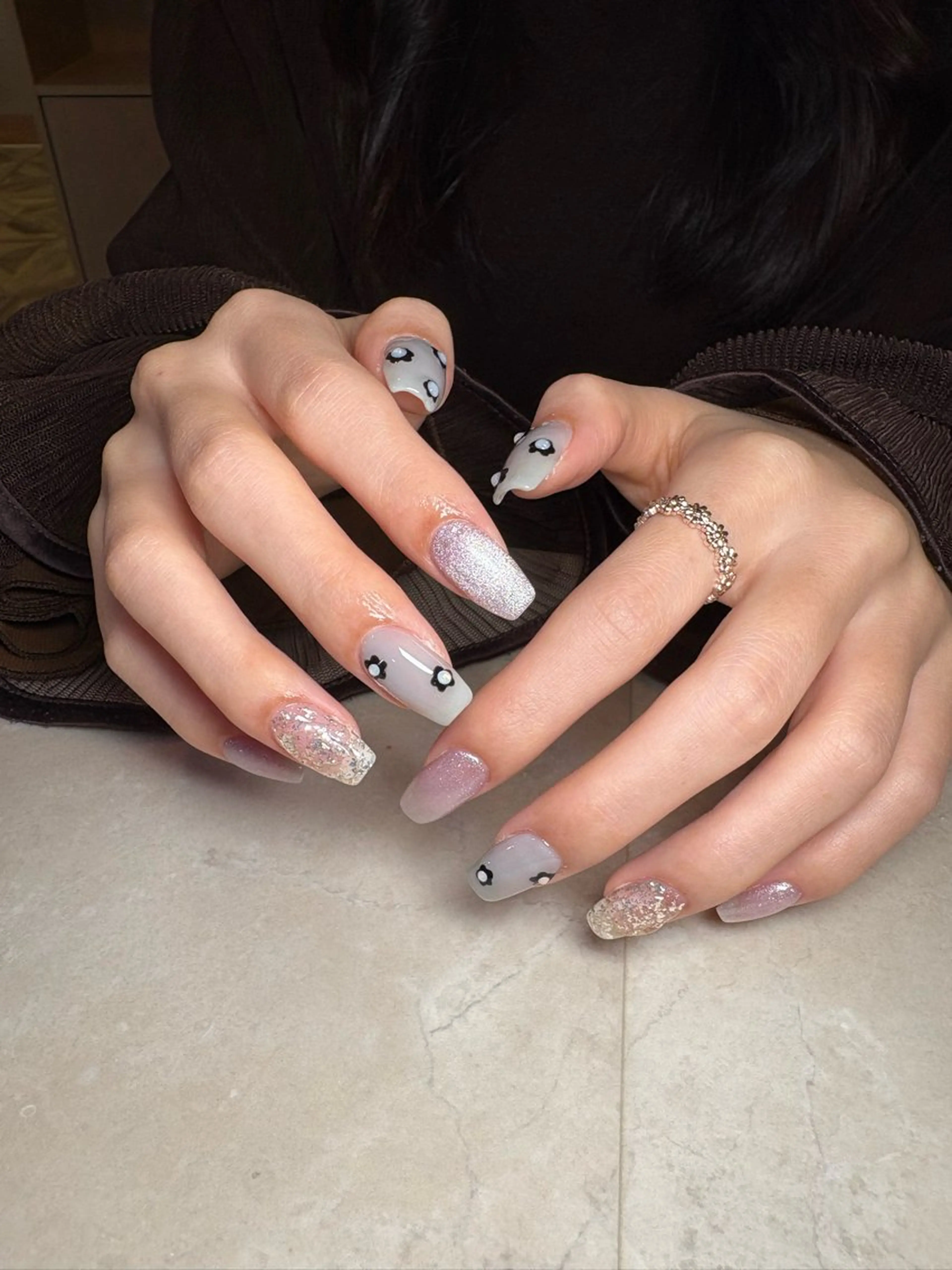 ネイル 三輪 彩美春のネイルデザイン