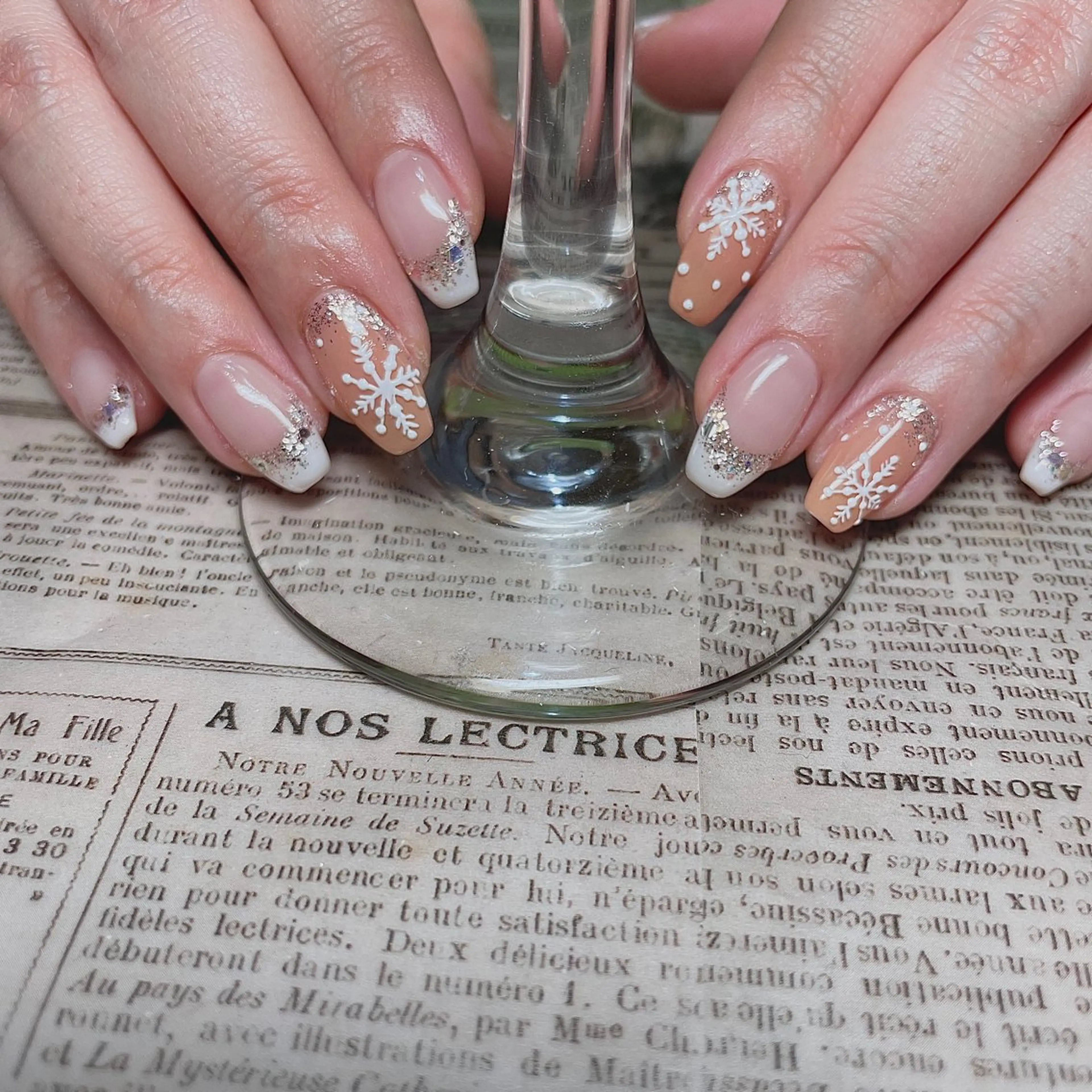 ネイル ドット フレンチネイル キラキラネイル ラメ(グリッター) オフィスネイル ハンドネイル acs.n所属・ネイル，耳つぼ 風間すみれのその他イメージ