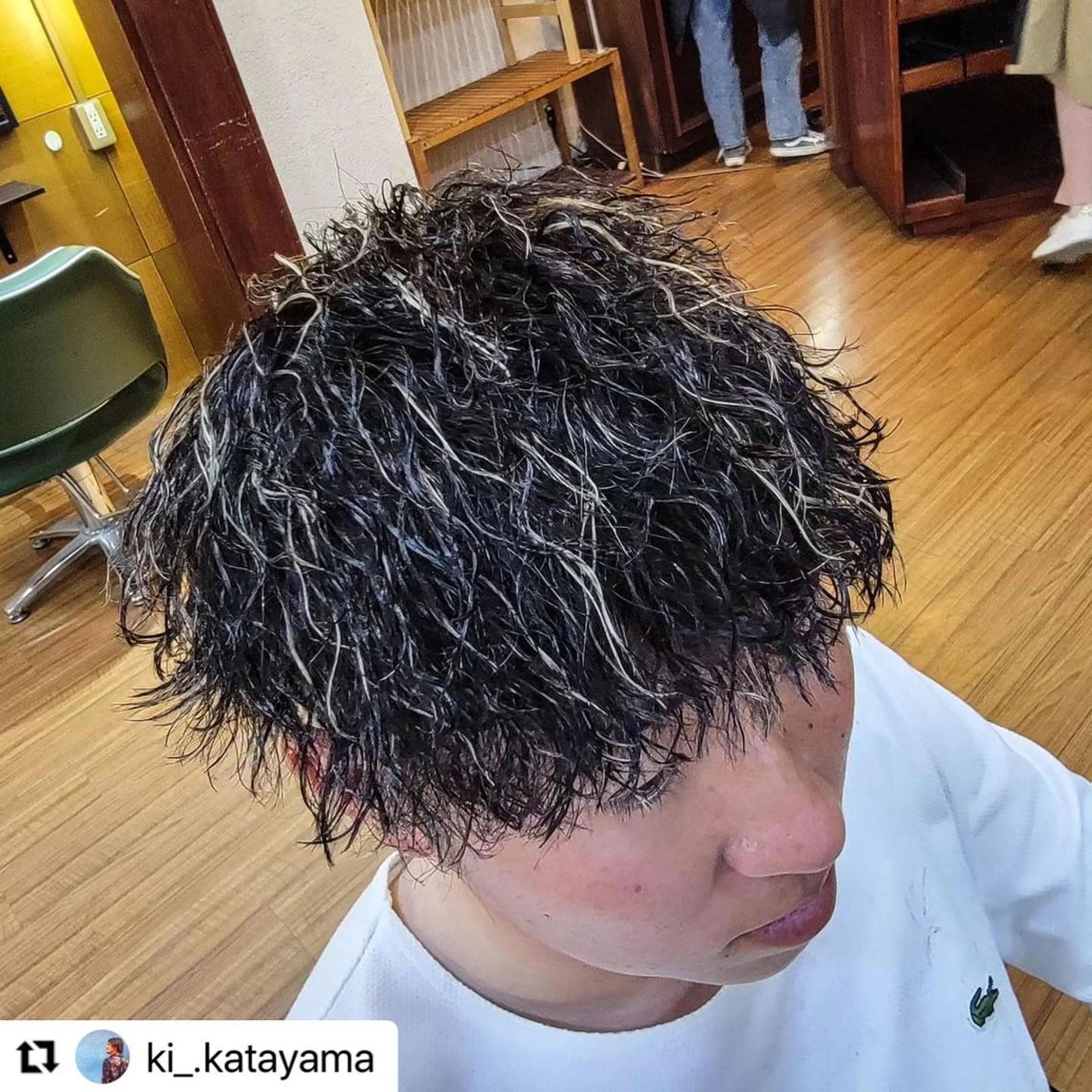 ミディアム カラー メンズ ミディアムパーマ メンズパーマ メンズツイストパーマ 波巻きパーマ ツイストパーマ 🩷Eny terrace🩷のヘアスタイル