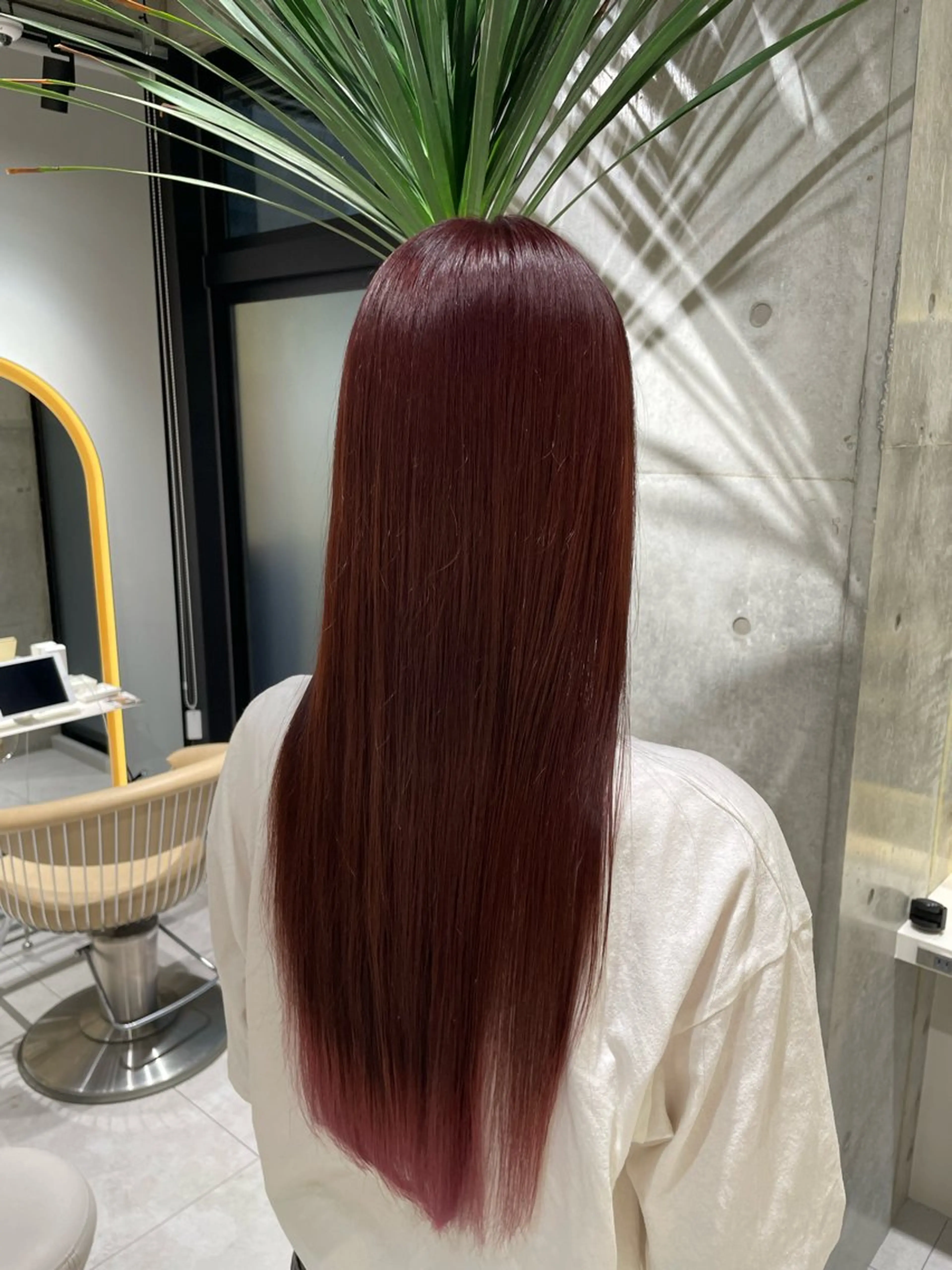 ロング トリートメント shion 透明感カラーのヘアスタイル