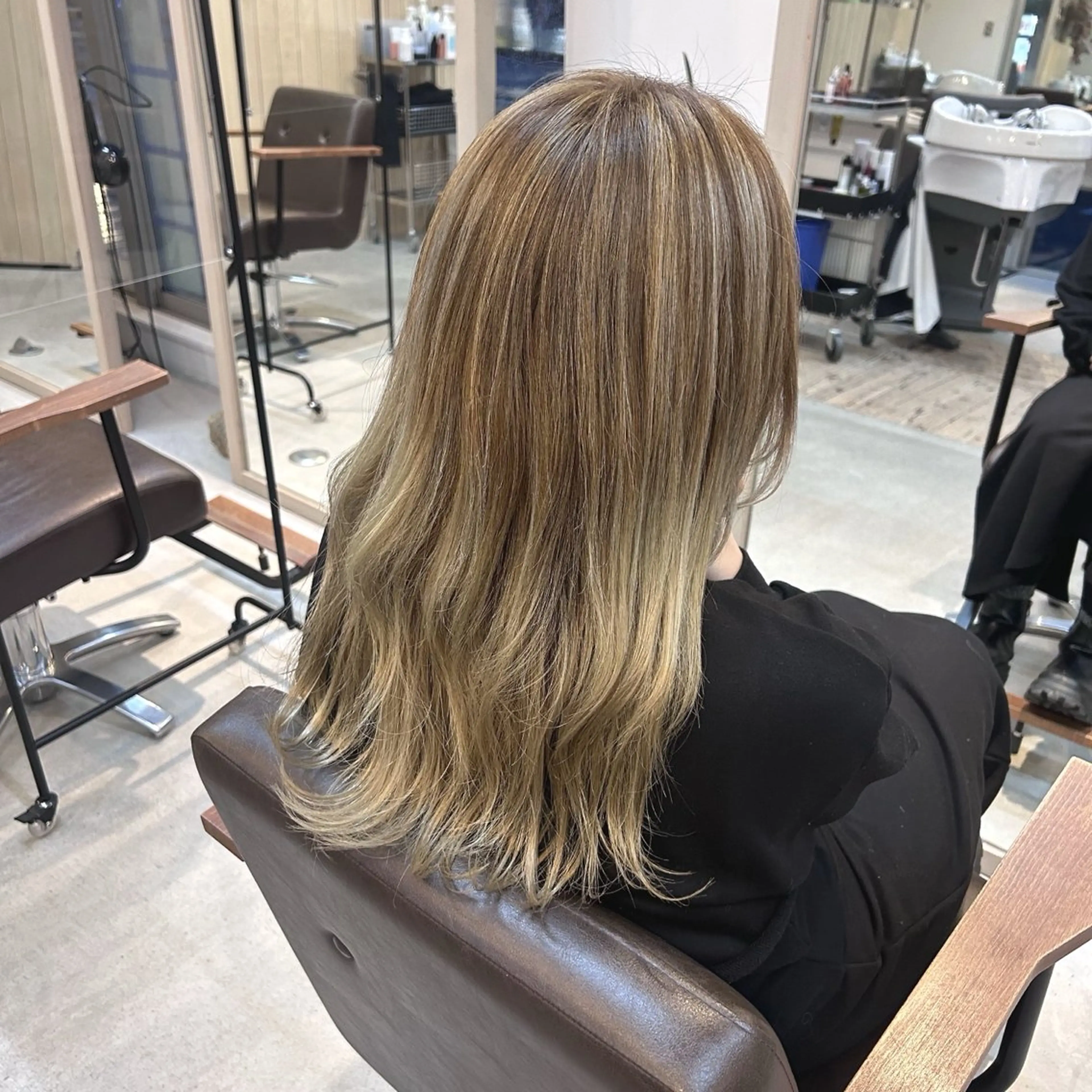 ロング カット ヘアカラー kachina所属・綿貫 美雪のヘアスタイル