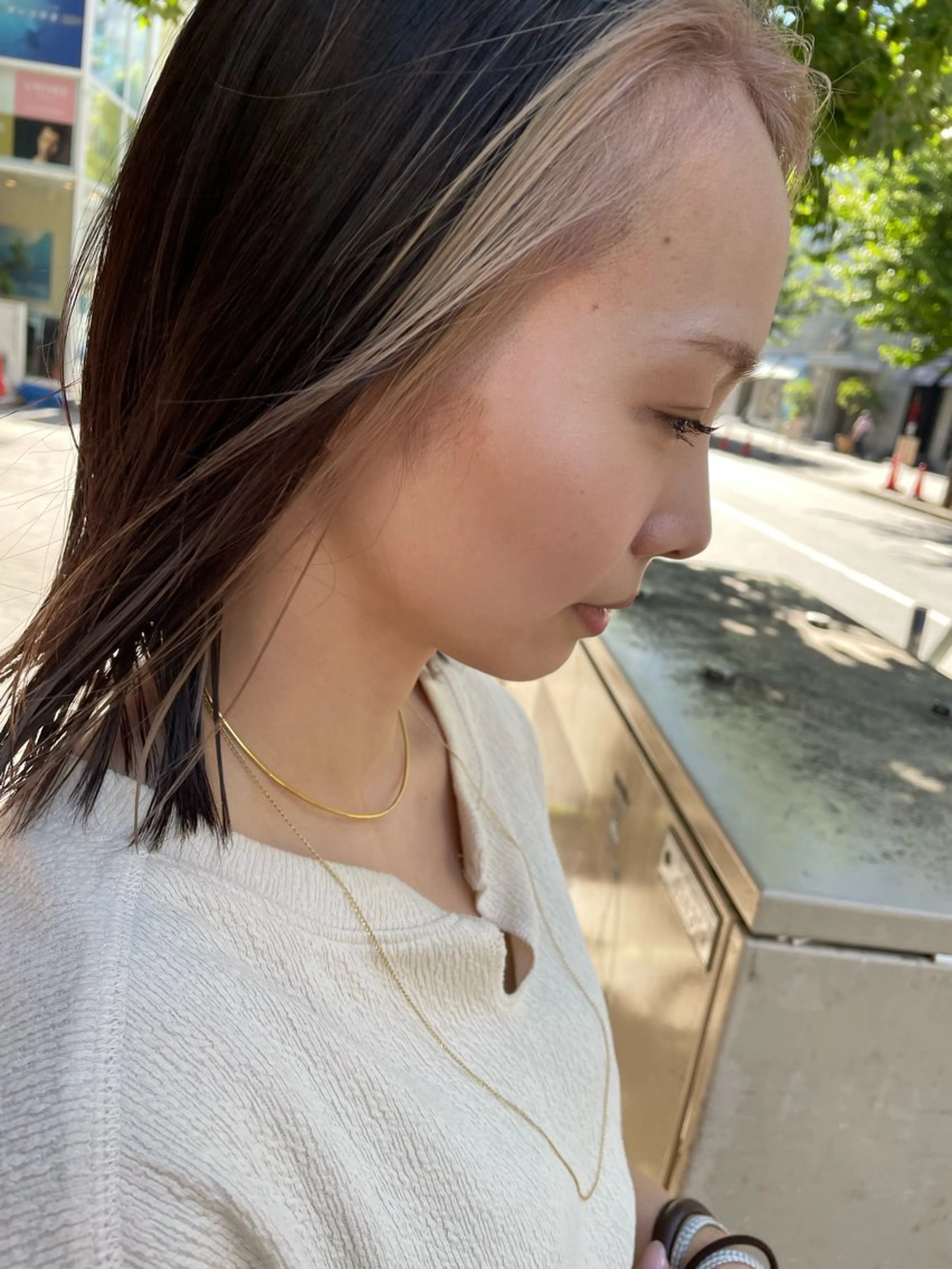 ミディアム カラー 大川 美優のヘアスタイル