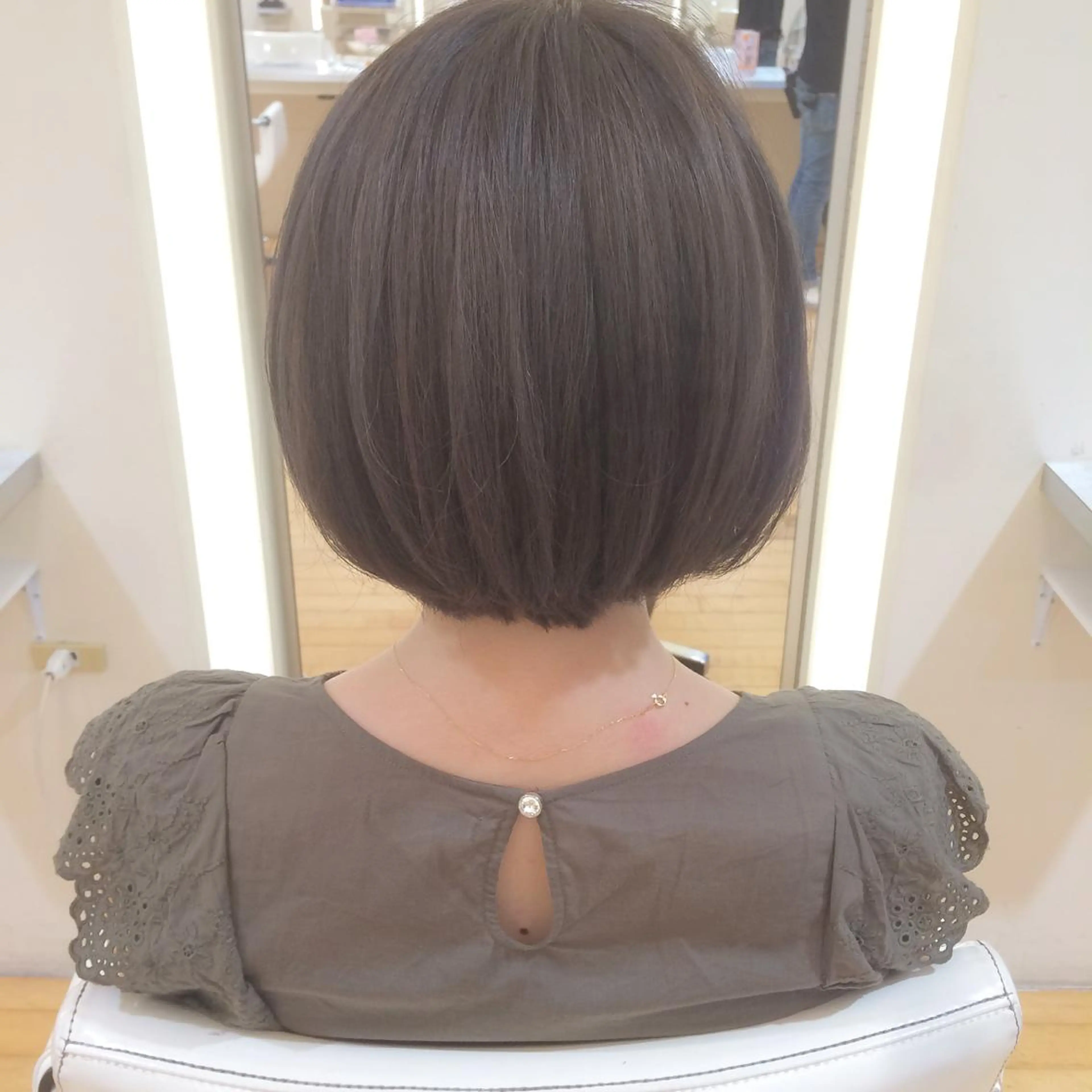 ショート カラー ブリーチ ハイライトカラー ハイライト ReMix 新宿店所属・タジマ ヤスヒサのヘアスタイル