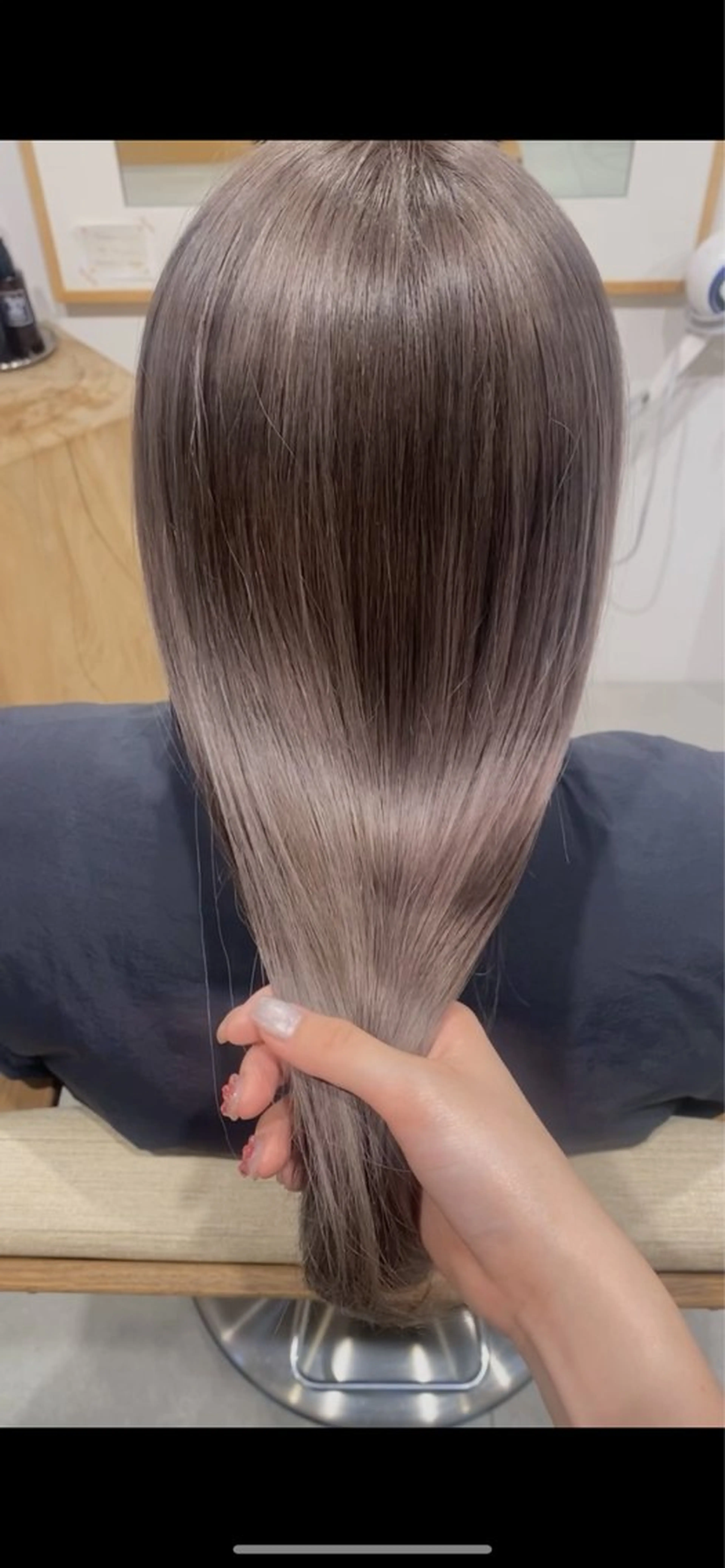 カラー knock所属・knock　國友 華乃のヘアスタイル