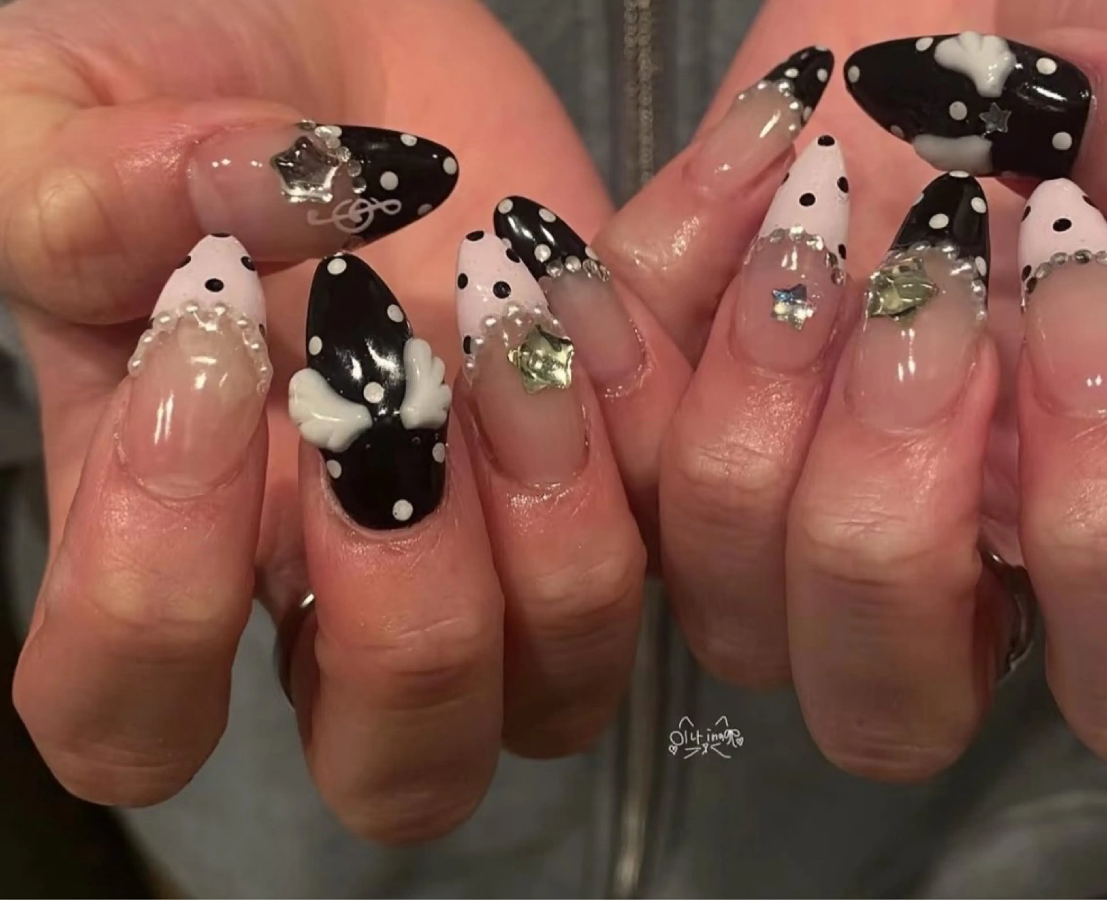 ネイル アートネイル オーロラネイル チークネイル フレンチネイル ガラスフレンチ ハンドネイル 🎀🎀YooLi Nail Salonのネイルデザイン