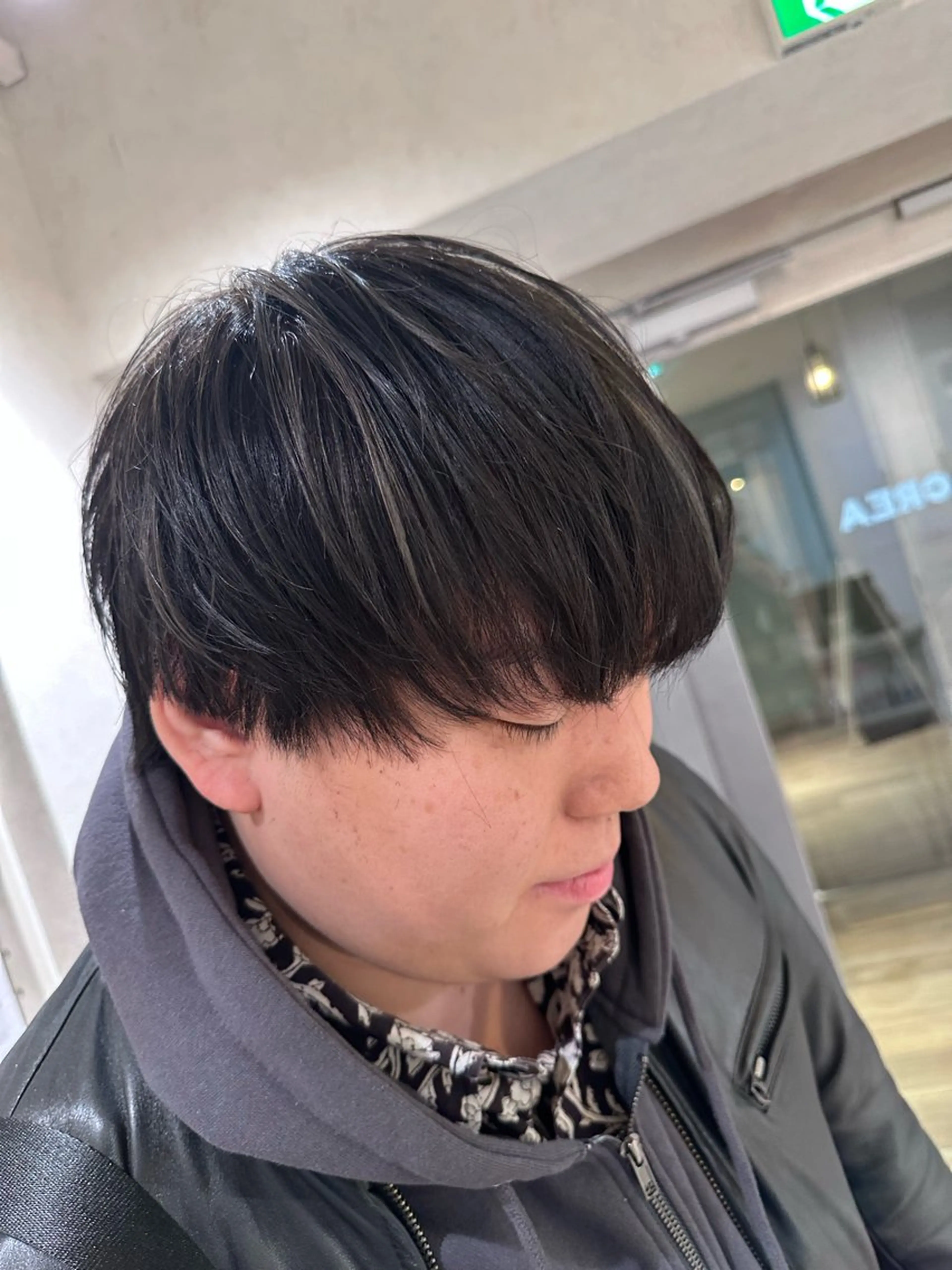 カラー メンズ メンズハイライト ハイライトカラー カット ヘアカラー デザインカラー🎨 下北沢 / 磯部のヘアスタイル